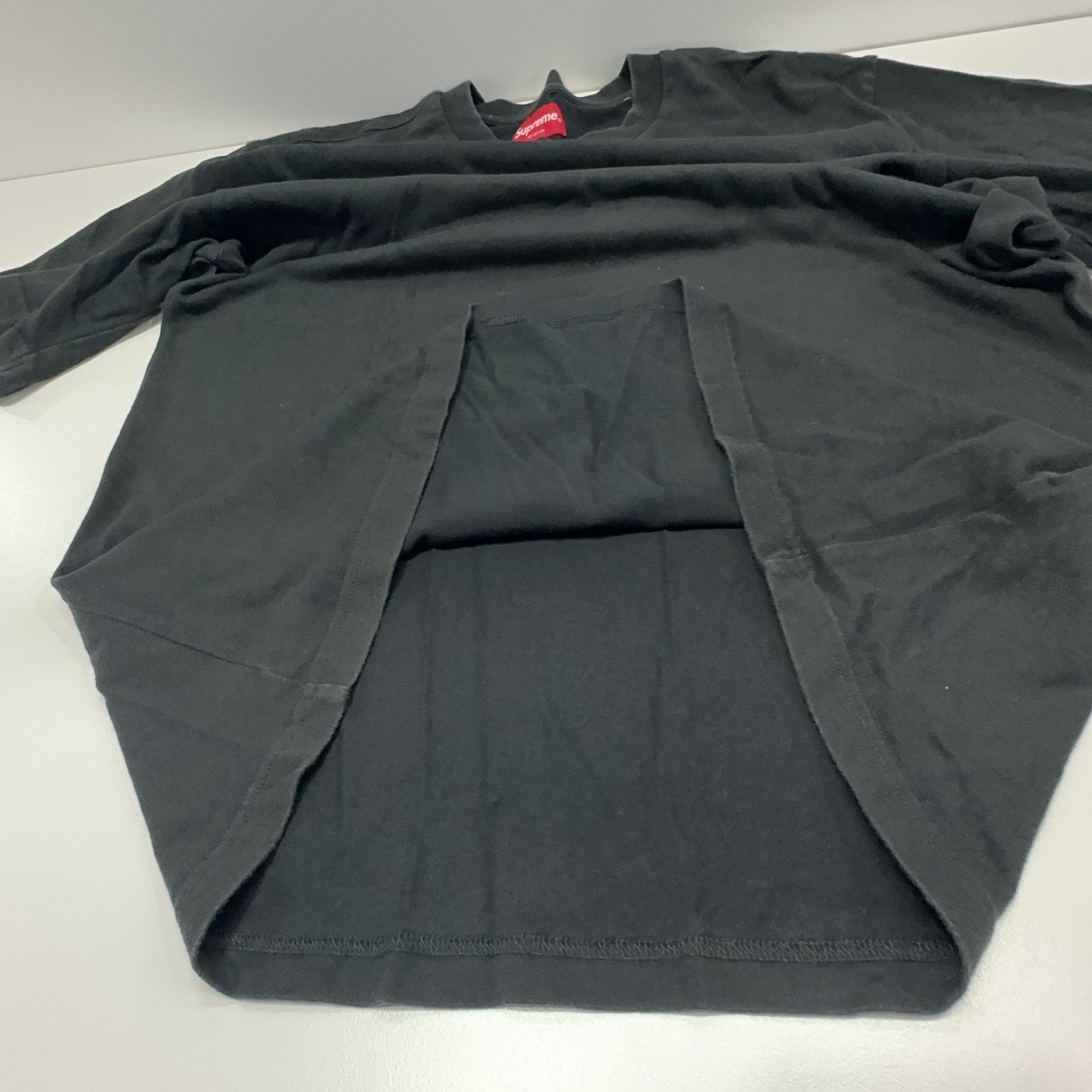 Supreme Supreme Embroidered Logo T-Shirt Size S Size US S / EU 44-46 / 1 - 8 Thumbnail