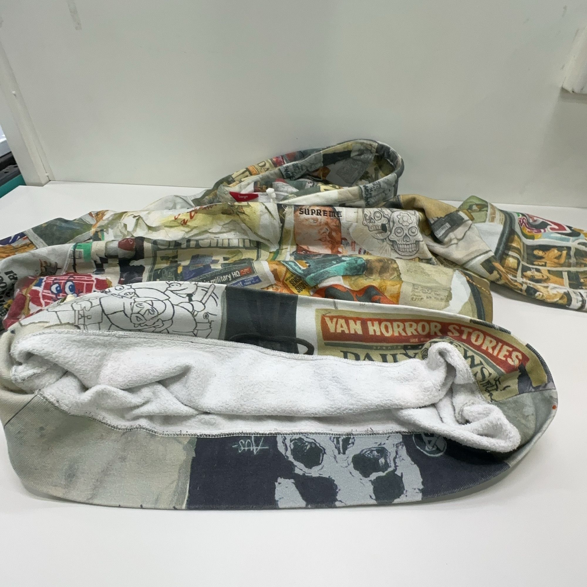 Supreme Supreme SS21 Newspaper Print Hoodie Size L Size US L / EU 52-54 / 3 - 6 Thumbnail