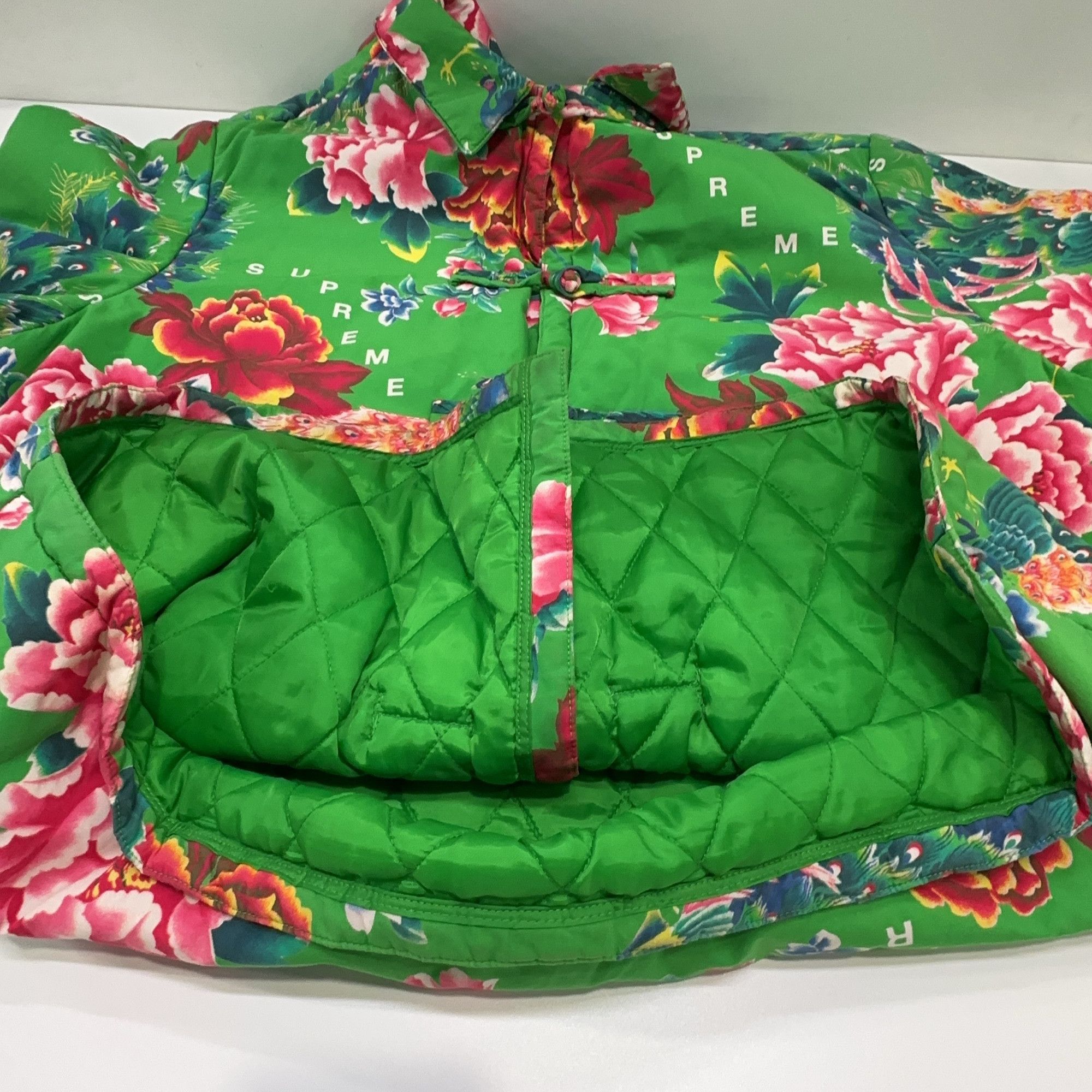 Supreme Supreme Peacock Floral Print Jacket Size L Size US L / EU 52-54 / 3 - 10 Thumbnail