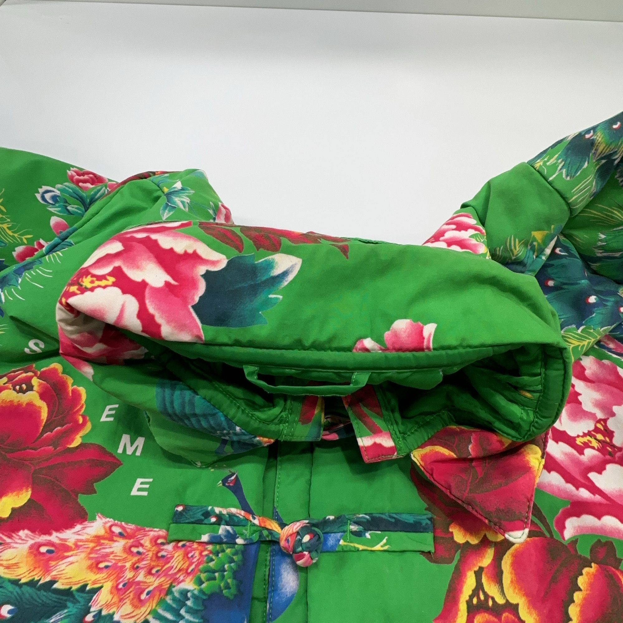 Supreme Supreme Peacock Floral Print Jacket Size L Size US L / EU 52-54 / 3 - 5 Thumbnail