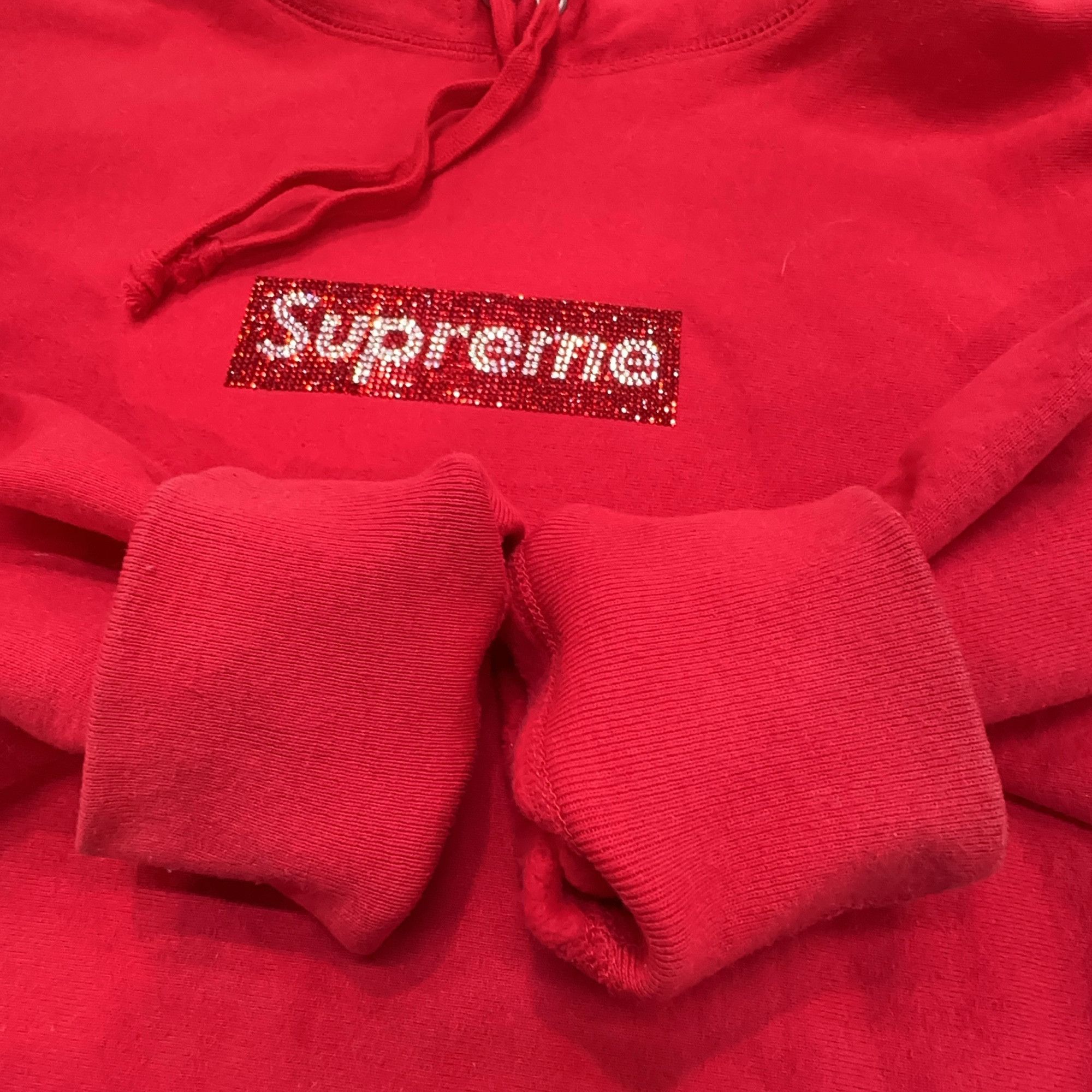 Supreme Supreme Swarovski Box Logo Hoodie Red Size M Size US M / EU 48-50 / 2 - 7 Thumbnail