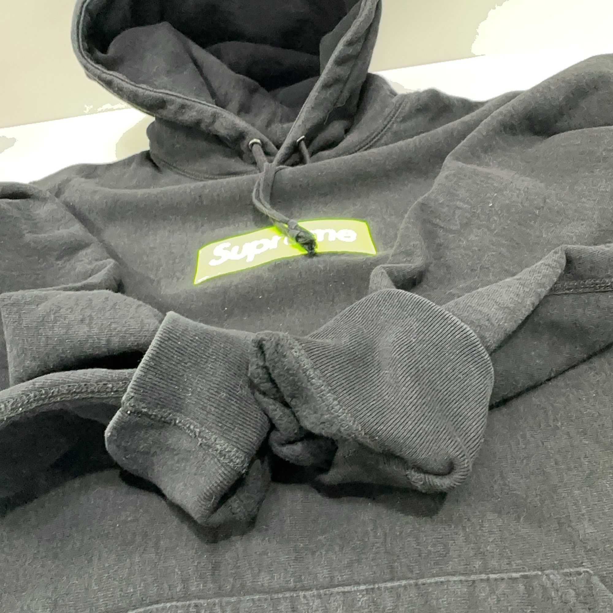 Supreme Supreme FW17 Lime Box Logo Hoodie Size L Size US L / EU 52-54 / 3 - 14 Thumbnail