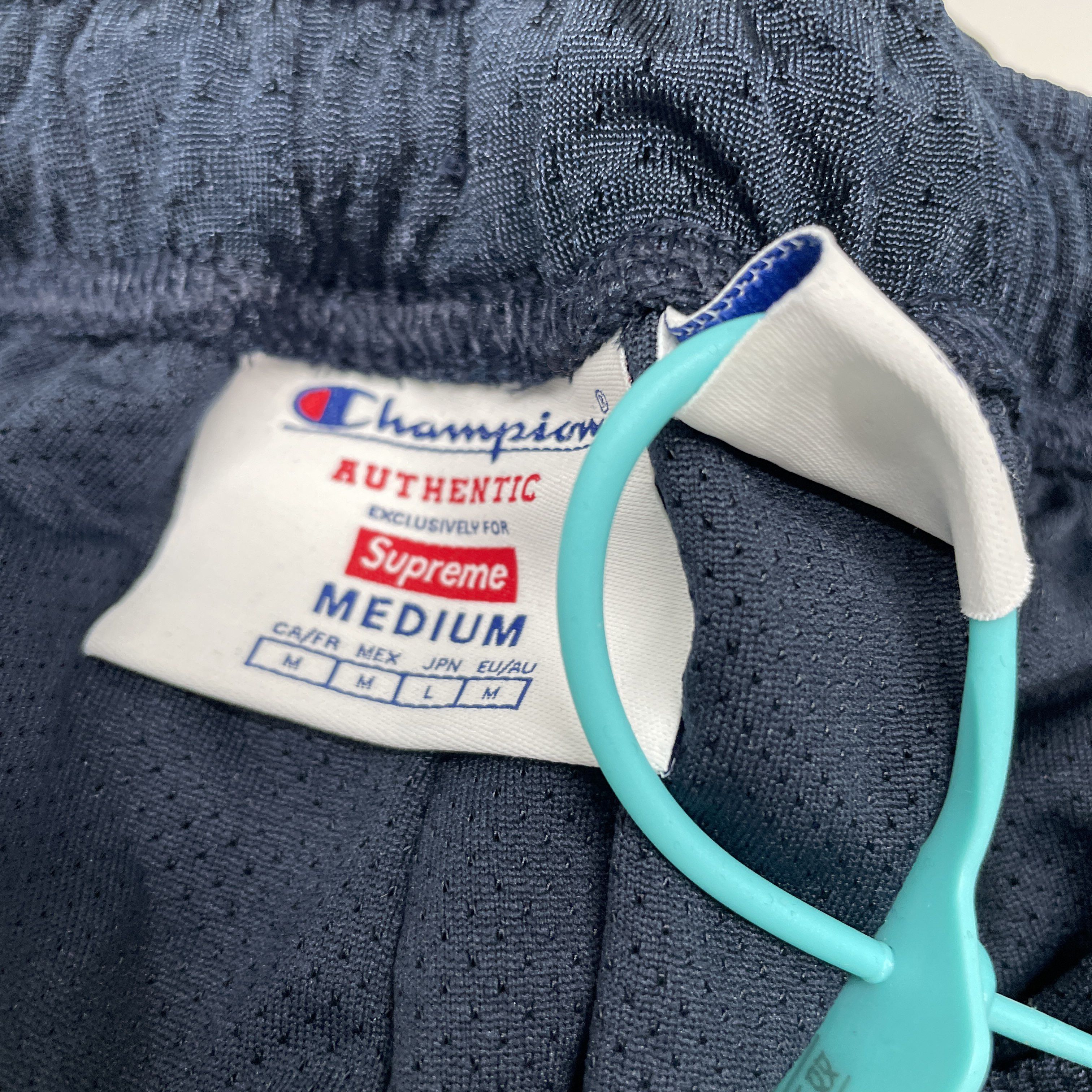 Supreme Supreme x Champion Mesh Shorts Size M Size US 32 / EU 48 - 2 Thumbnail
