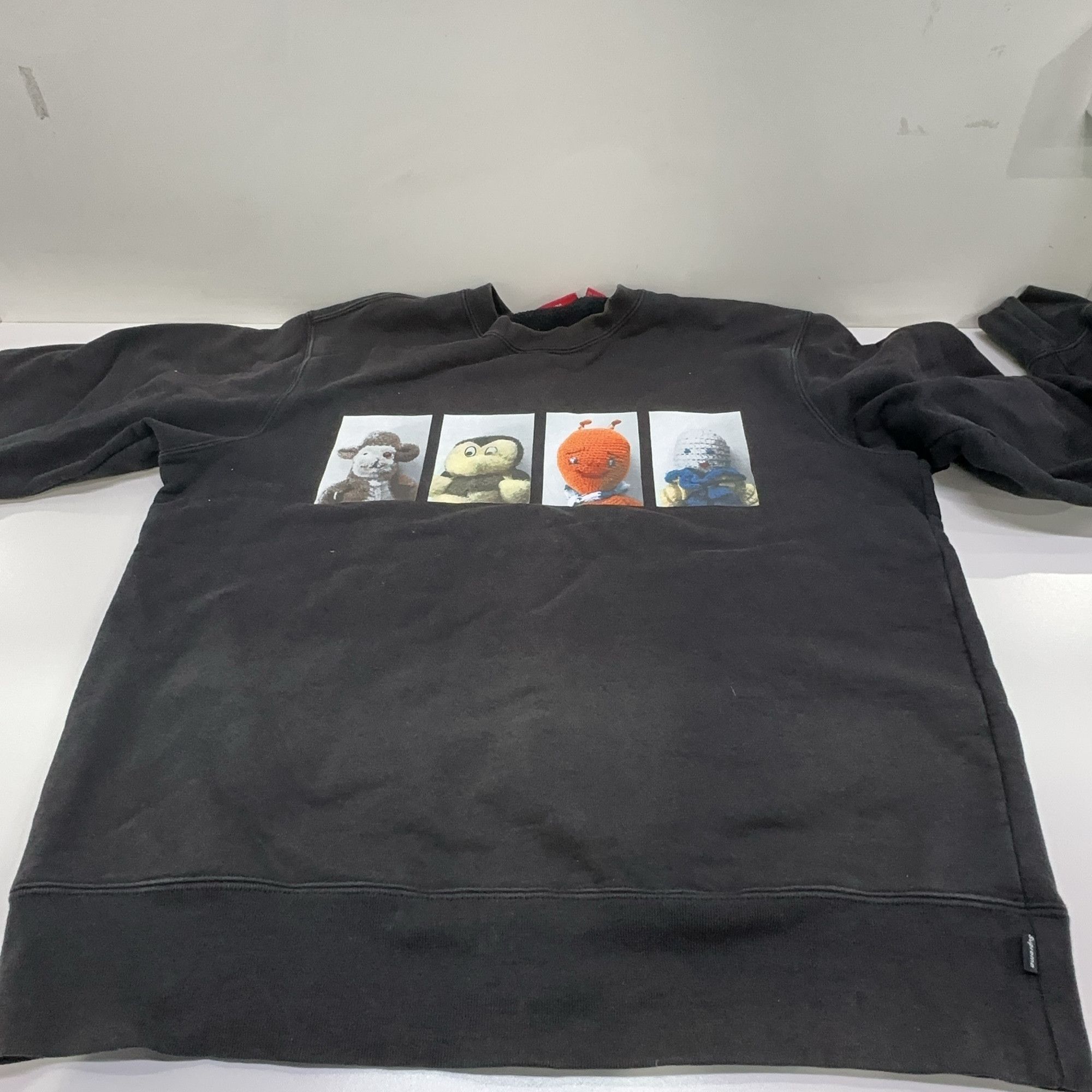 Supreme Supreme Mike Kelley Crewneck Sweatshirt Size L Size US L / EU 52-54 / 3 - 8 Thumbnail