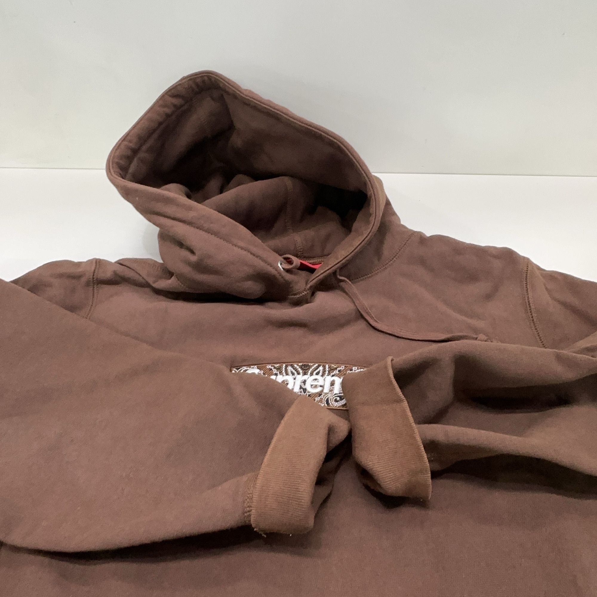 Supreme Supreme Bandana Box Logo Hoodie Size M Size US M / EU 48-50 / 2 - 9 Thumbnail