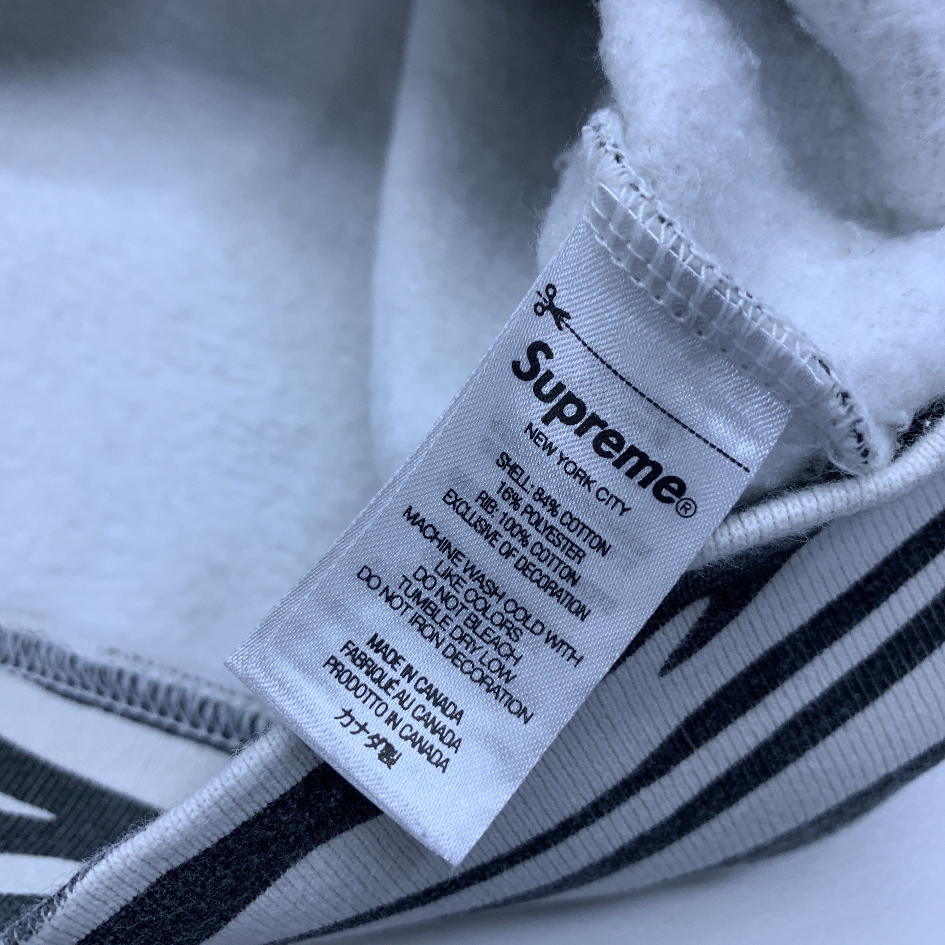 Supreme Supreme Zebra Box Logo Crewneck Size L Size US L / EU 52-54 / 3 - 4 Thumbnail