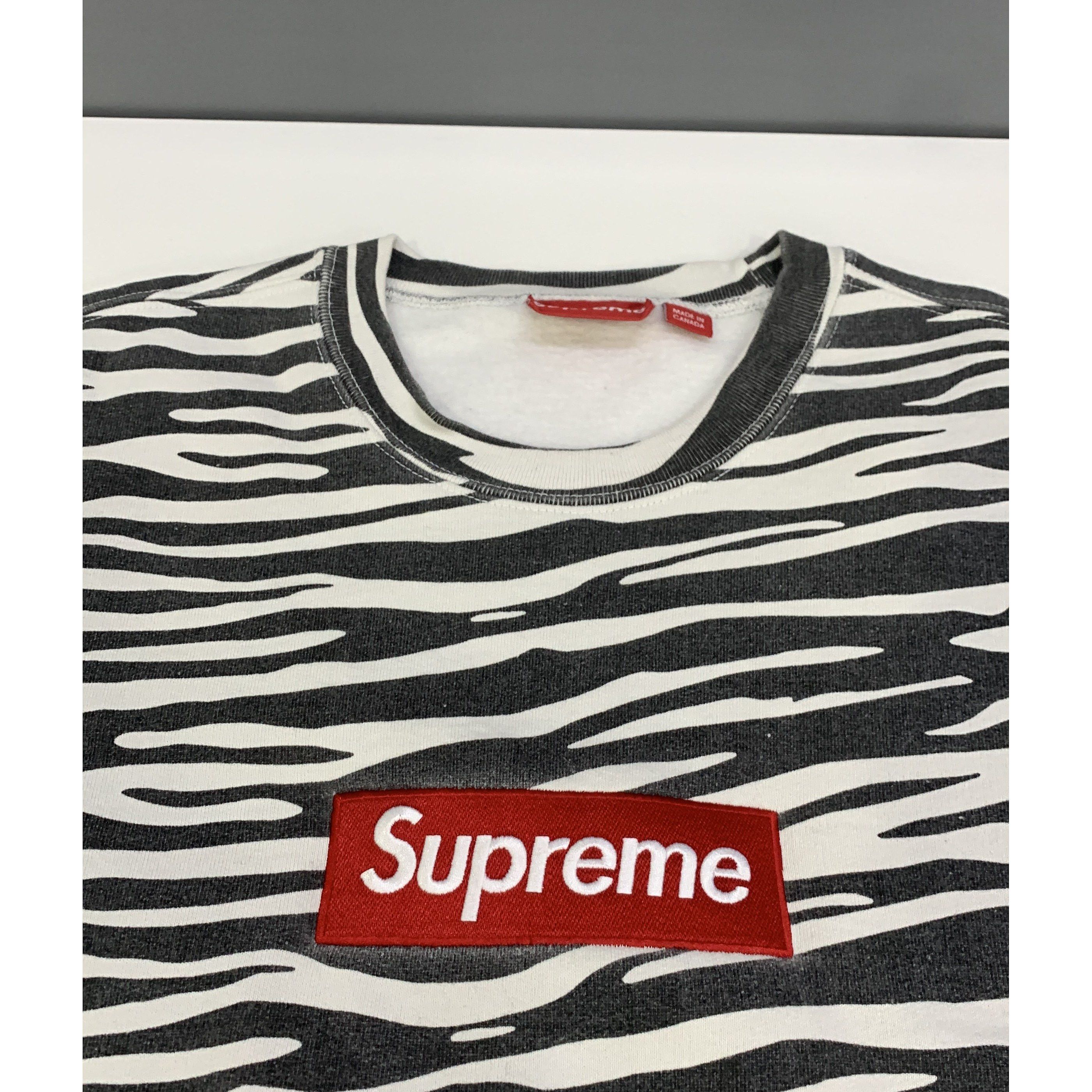 Supreme Supreme Zebra Box Logo Crewneck Size L Size US L / EU 52-54 / 3 - 5 Thumbnail