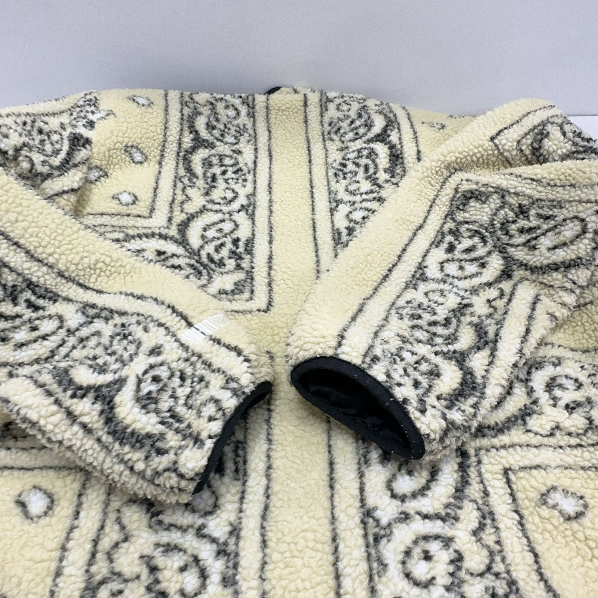 Supreme Supreme Reversible Bandana Fleece Jacket Size M Size US M / EU 48-50 / 2 - 12 Thumbnail