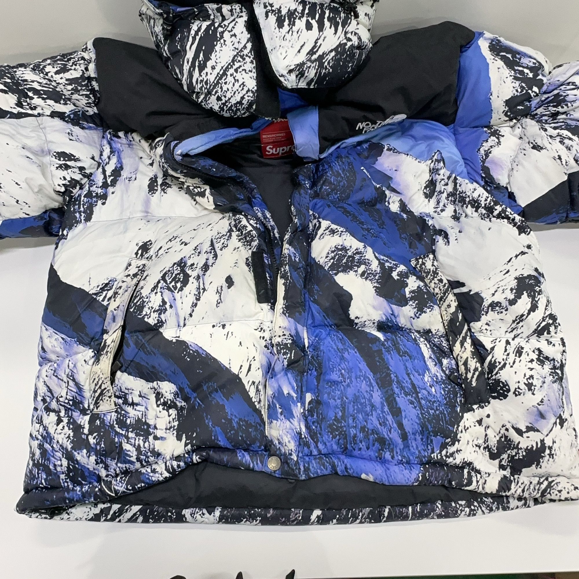 Supreme Supreme x The North Face Mountain Puffer Jacket Size L Size US L / EU 52-54 / 3 - 7 Thumbnail