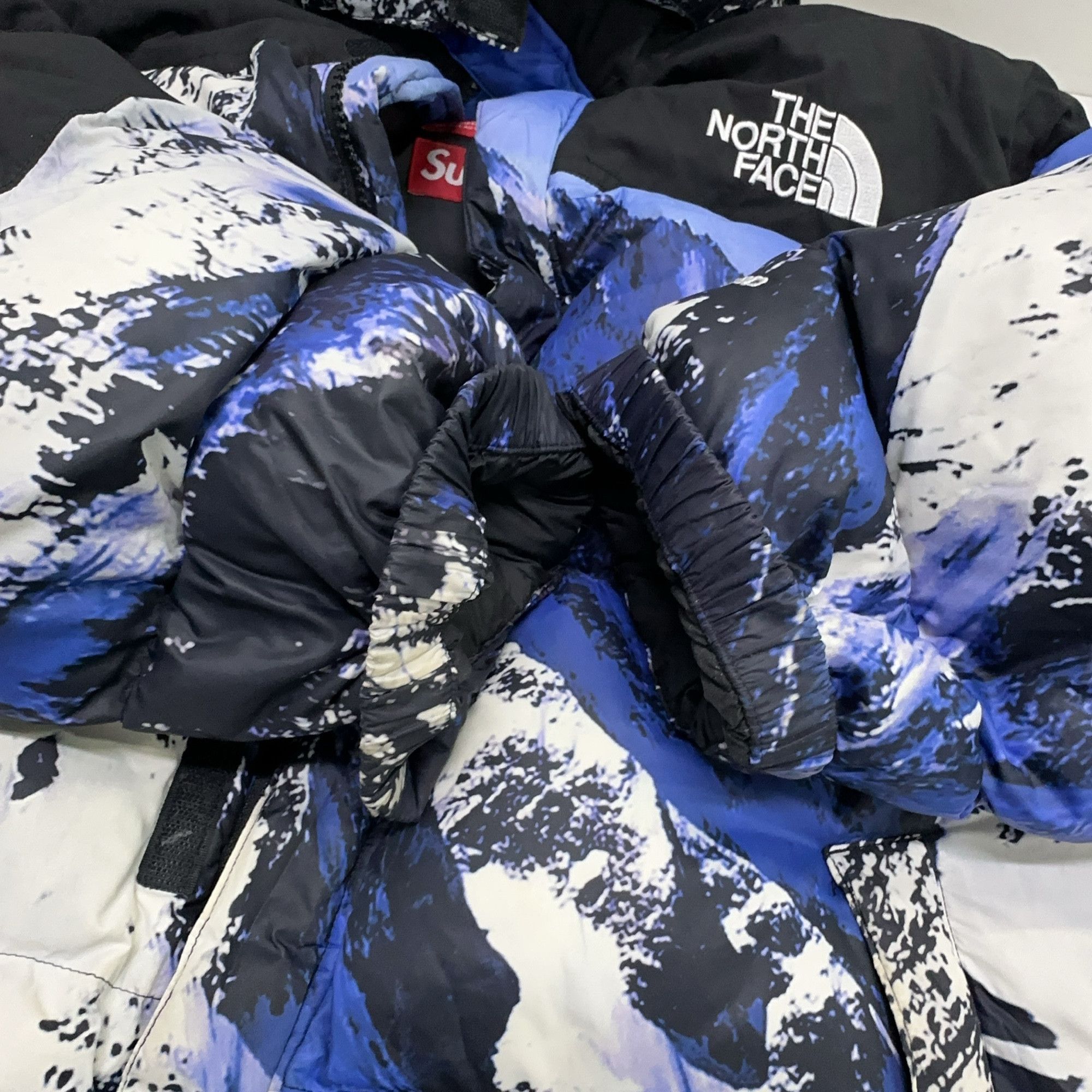 Supreme Supreme x The North Face Mountain Puffer Jacket Size L Size US L / EU 52-54 / 3 - 9 Thumbnail