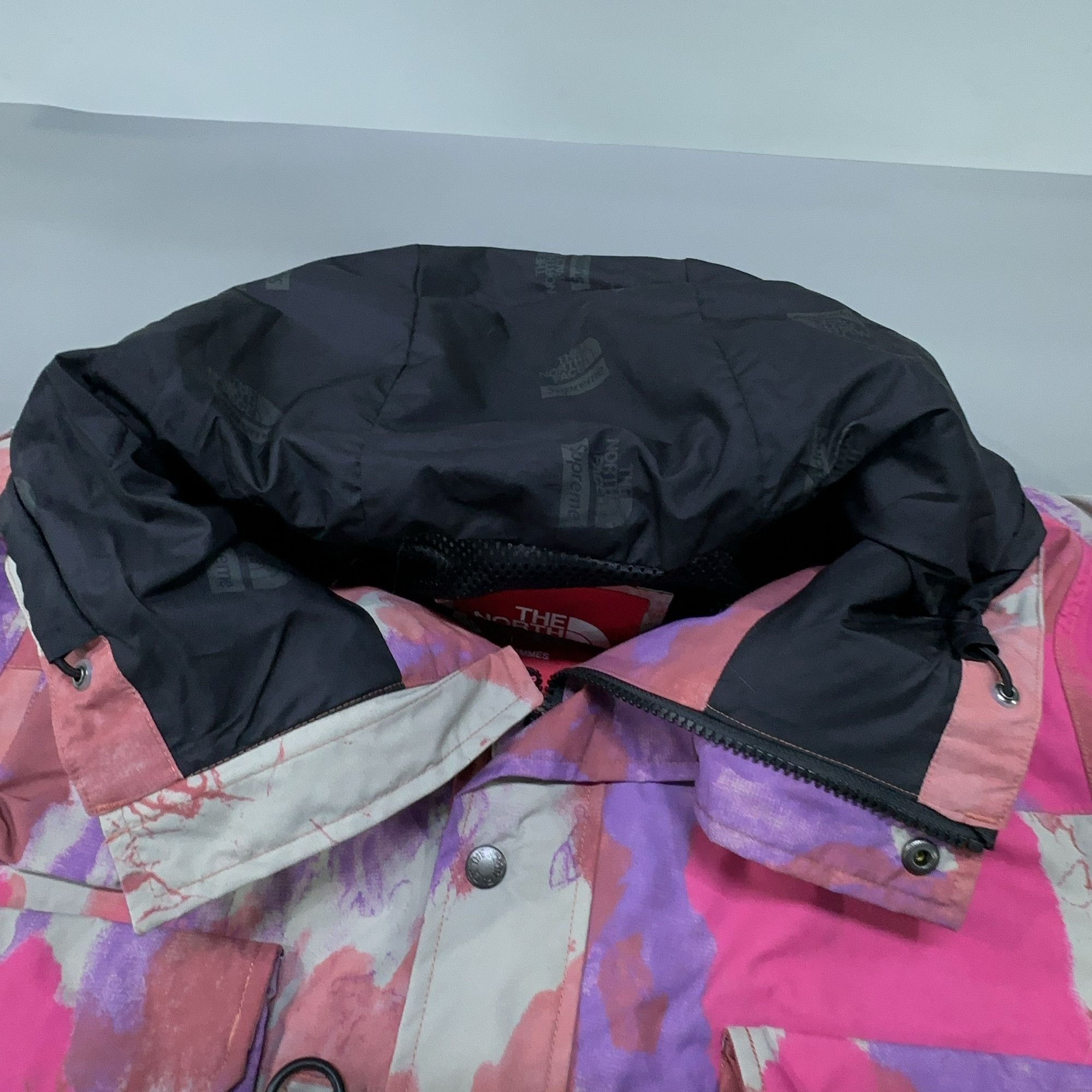 Supreme Supreme x The North Face Tie-Dye Cargo Jacket Size S Size US S / EU 44-46 / 1 - 9 Thumbnail