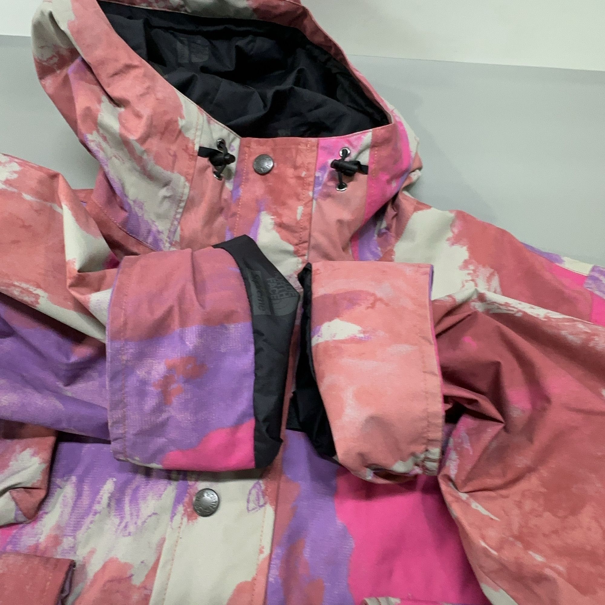 Supreme Supreme x The North Face Tie-Dye Cargo Jacket Size S Size US S / EU 44-46 / 1 - 10 Thumbnail