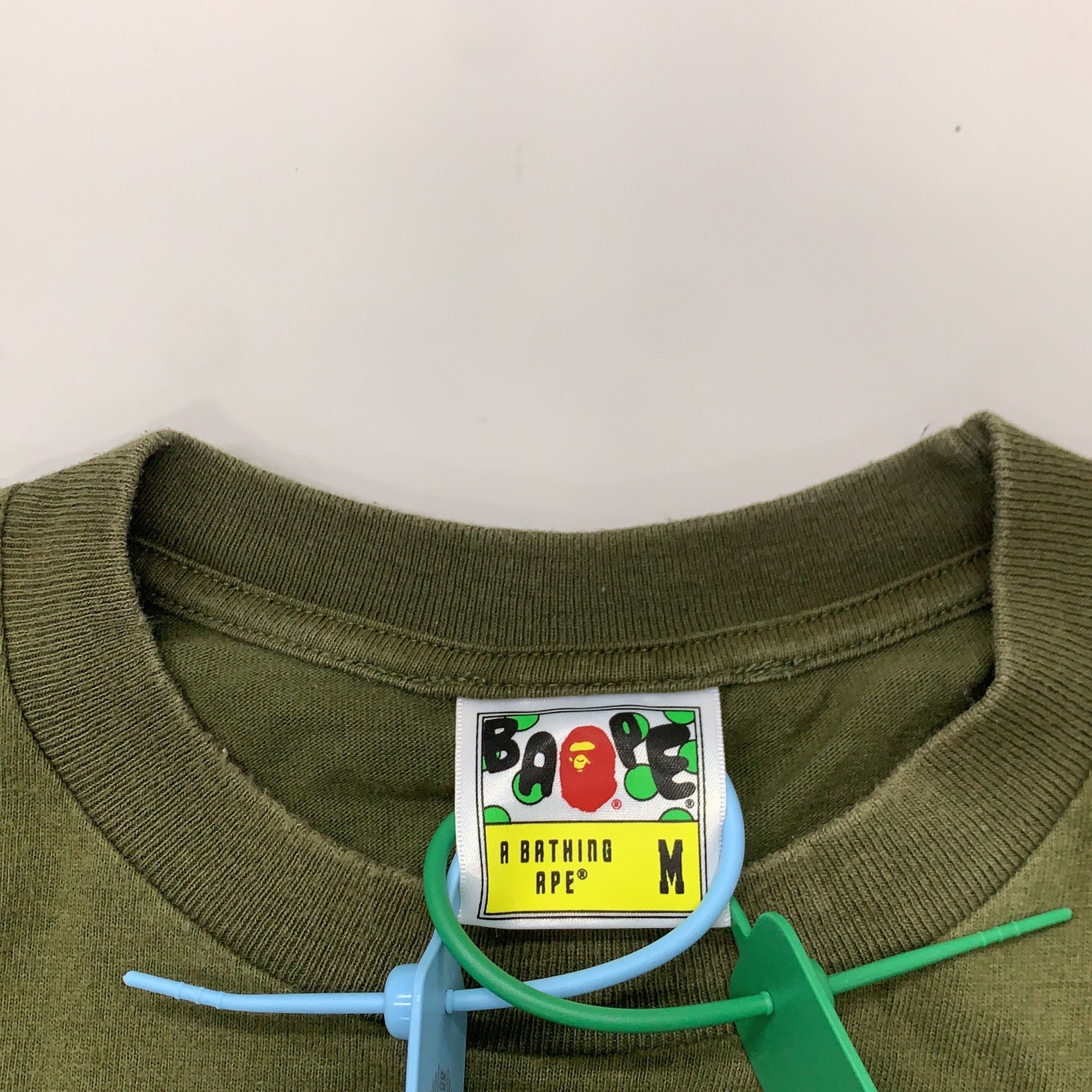 Bape A BATHING APE Logo Graphic T-Shirt Size M Size US M / EU 48-50 / 2 - 4 Thumbnail