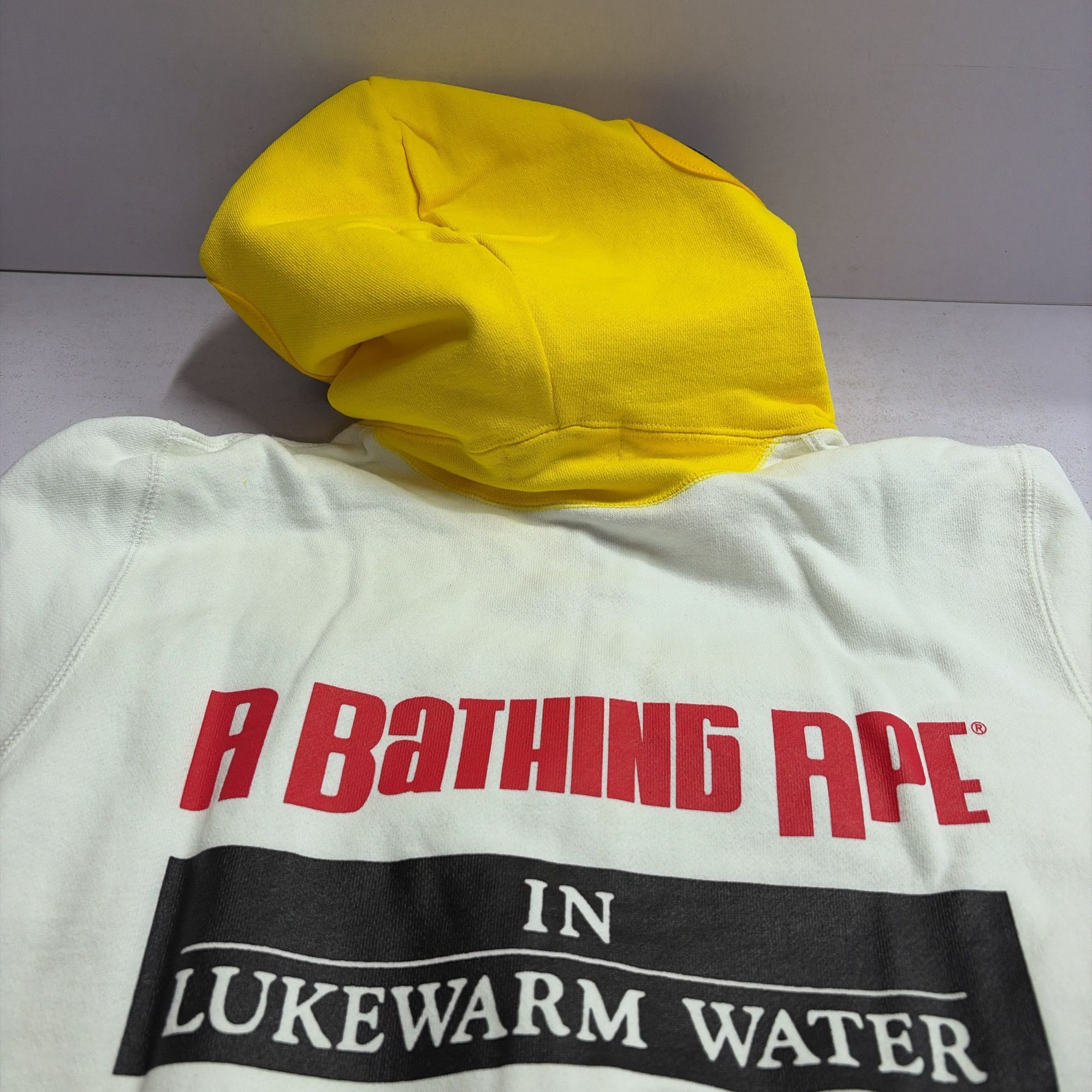Bape A BATHING APE Lukewarm Water Hoodie Size M Size US M / EU 48-50 / 2 - 7 Thumbnail