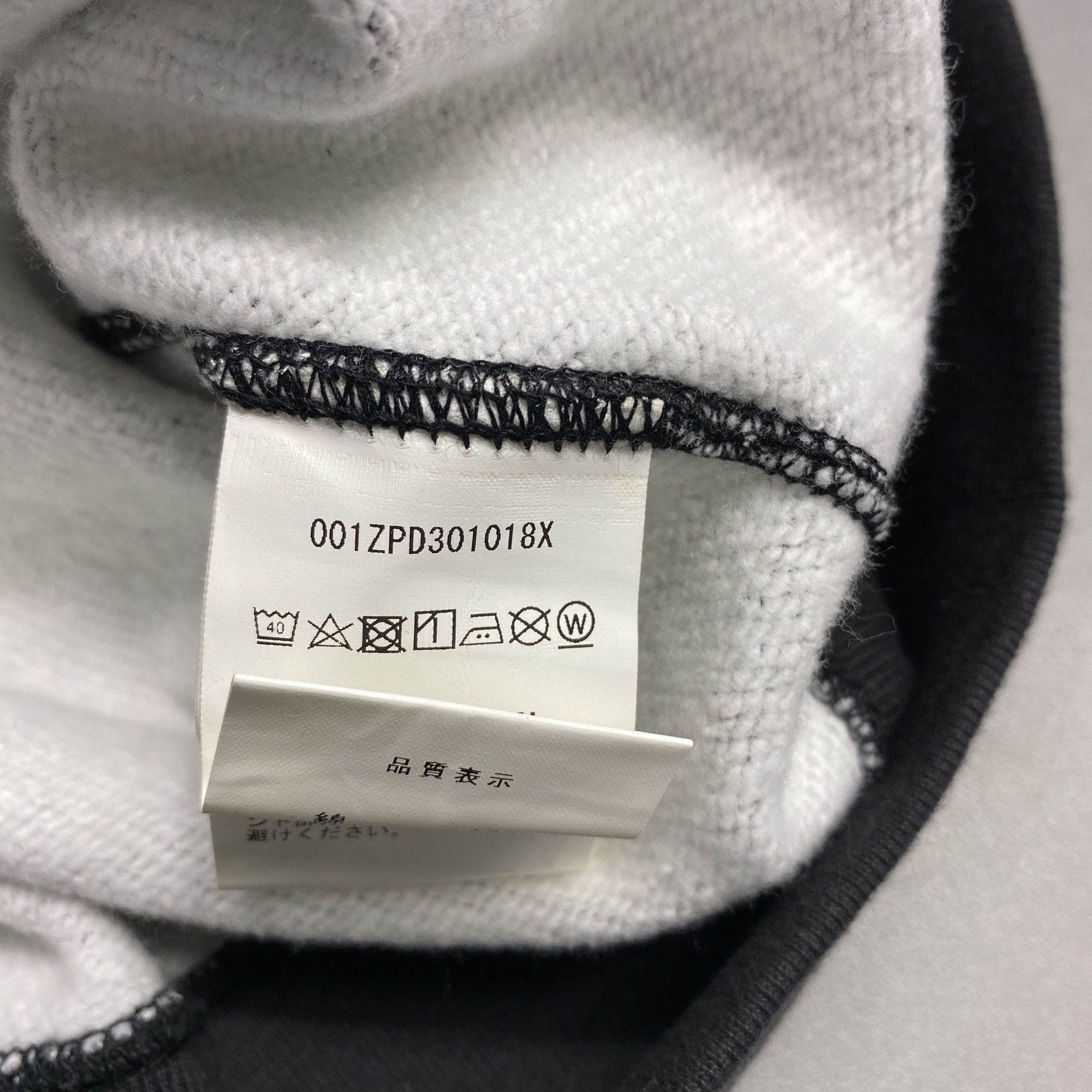 Bape A BATHING APE Star Glow Shark Hoodie Size M Size US M / EU 48-50 / 2 - 6 Thumbnail