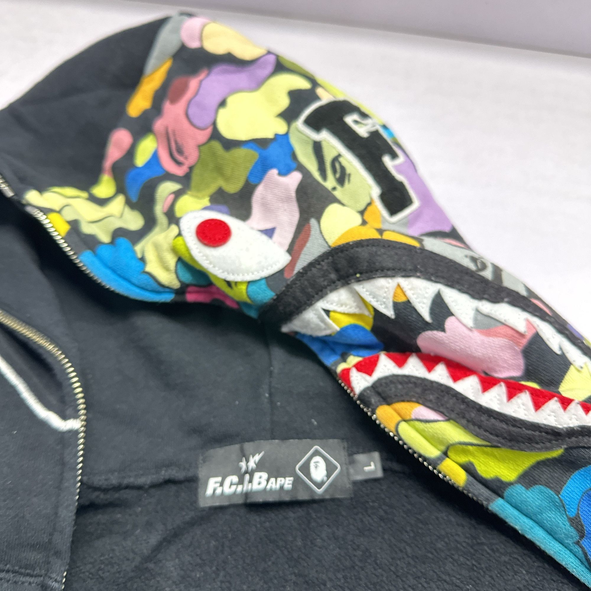 Bape × F.C. Real Bristol A Bathing Ape x F.C. Real Bristol Shark Hoodie Size L Size US L / EU 52-54 / 3 - 3 Thumbnail