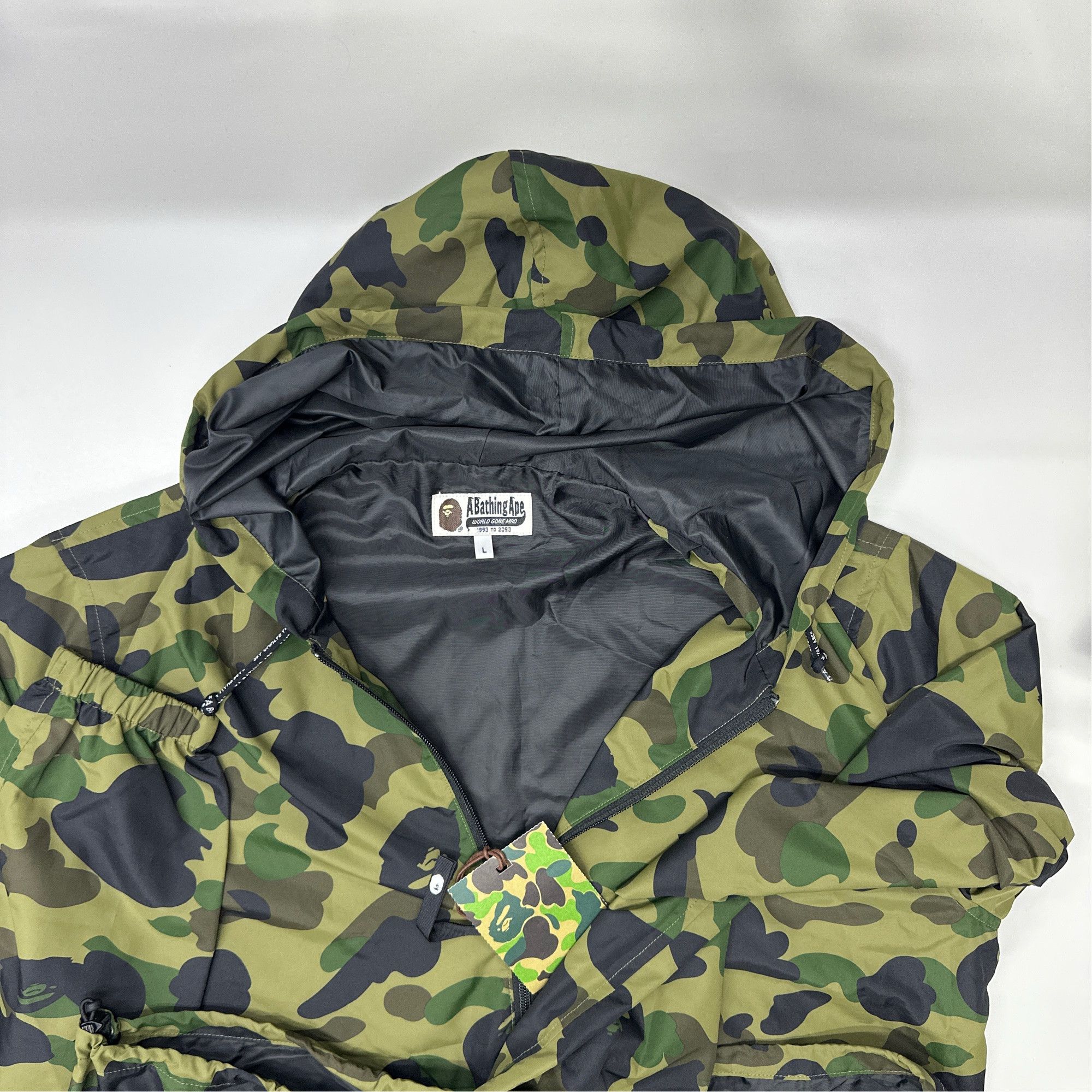 Bape A BATHING APE 1st Camo Hoodie Jacket Size L Size US L / EU 52-54 / 3 - 4 Thumbnail