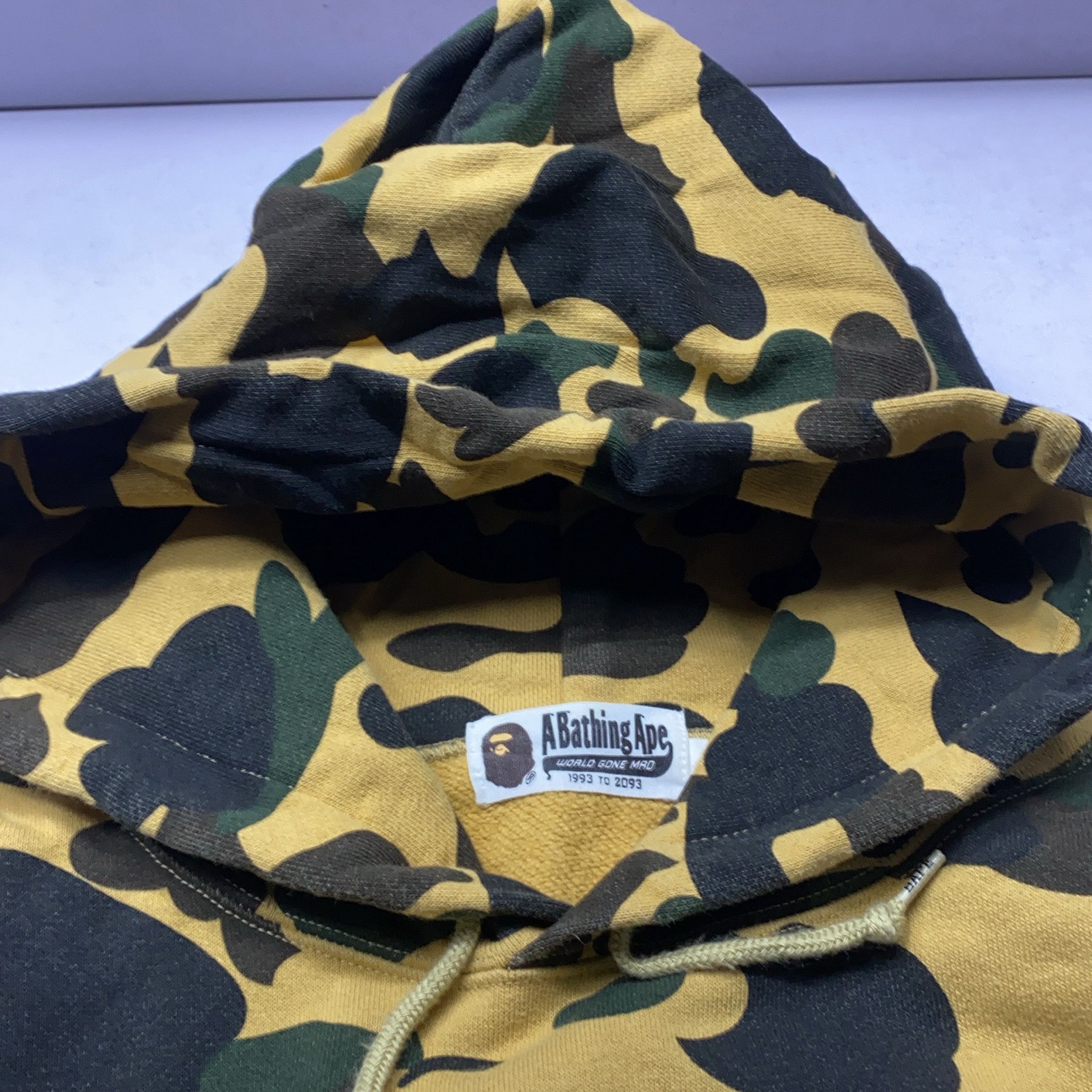 Bape A Bathing Ape Yellow Camo Hoodie Size M Size US M / EU 48-50 / 2 - 7 Thumbnail