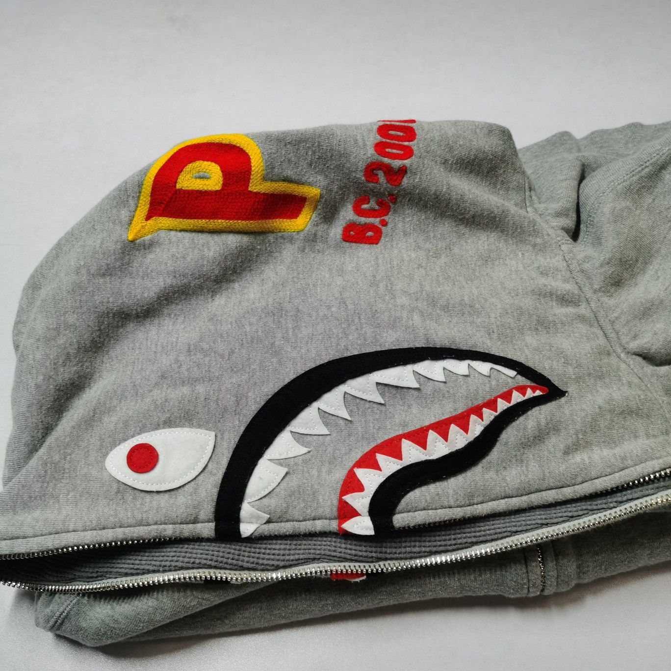 Bape A Bathing Ape Shark Hoodie Size L Size US L / EU 52-54 / 3 - 10 Thumbnail