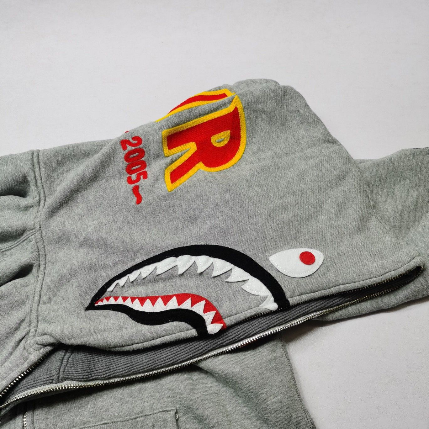 Bape A Bathing Ape Shark Hoodie Size L Size US L / EU 52-54 / 3 - 7 Thumbnail