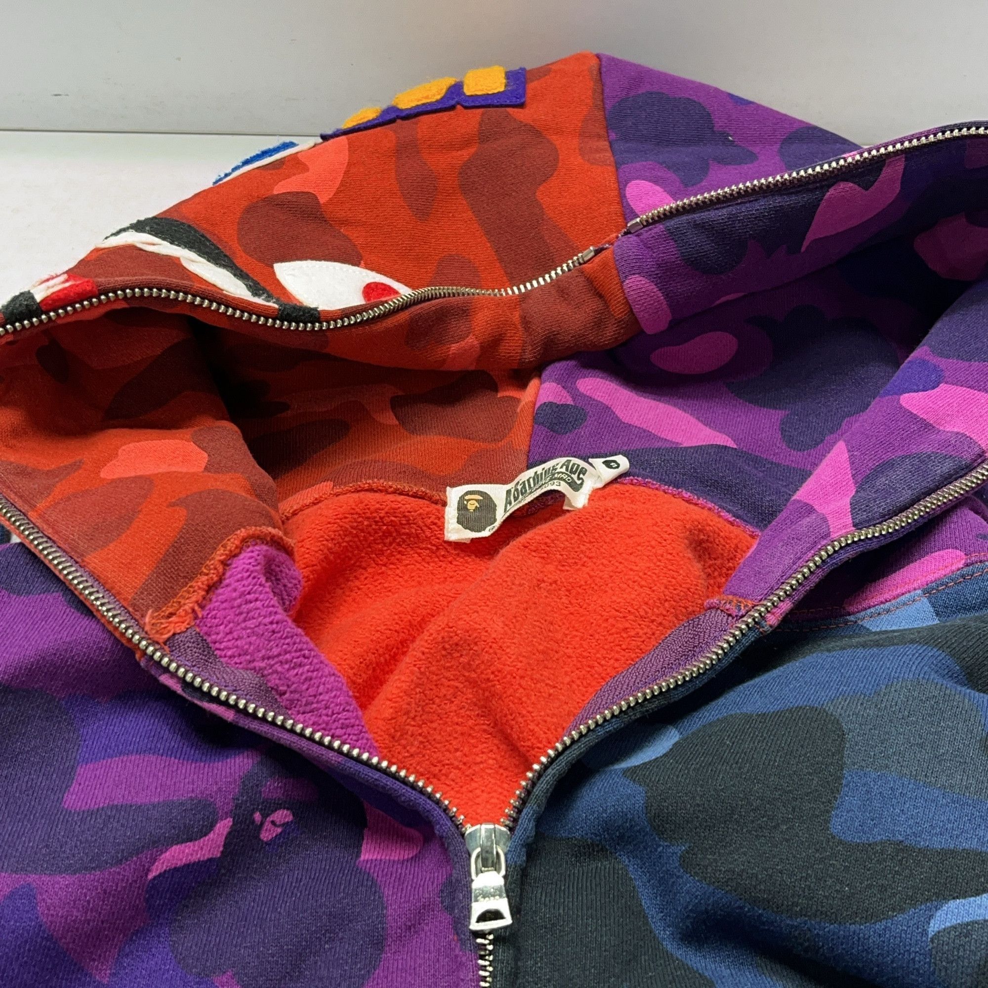 Bape A Bathing Ape Multi-Color Shark Hoodie Size M Size US M / EU 48-50 / 2 - 8 Thumbnail