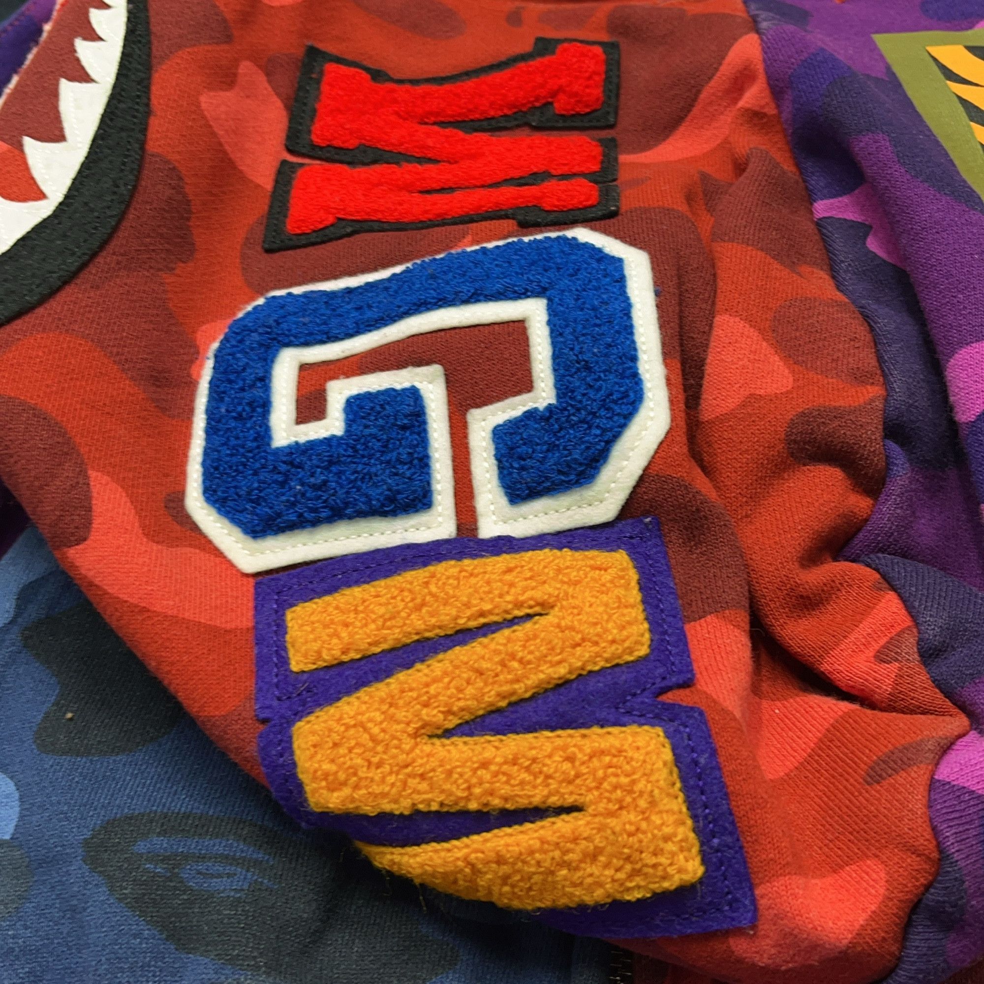 Bape A Bathing Ape Multi-Color Shark Hoodie Size M Size US M / EU 48-50 / 2 - 7 Thumbnail