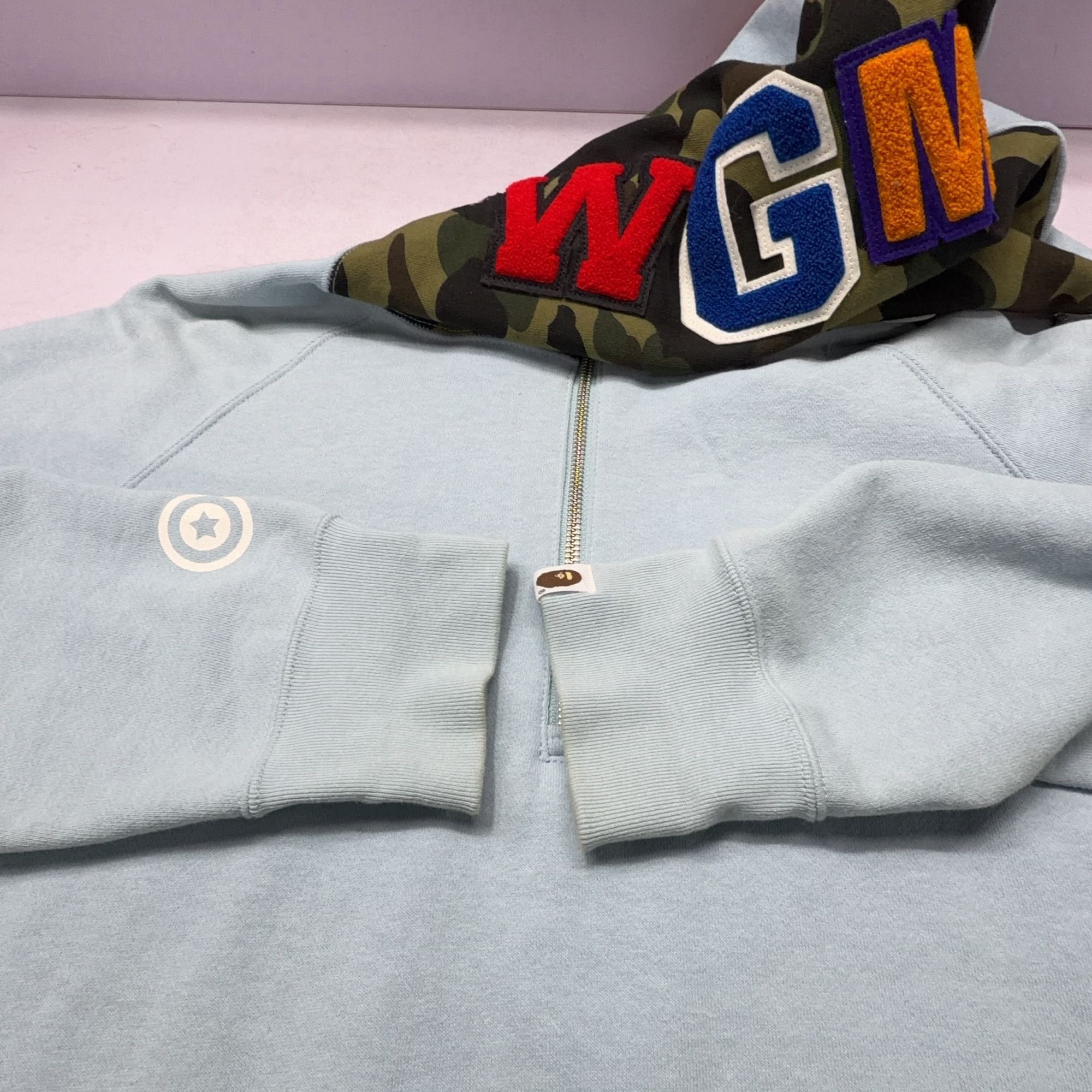 Bape A Bathing Ape Shark Camo Hoodie XL Size US XL / EU 56 / 4 - 9 Thumbnail