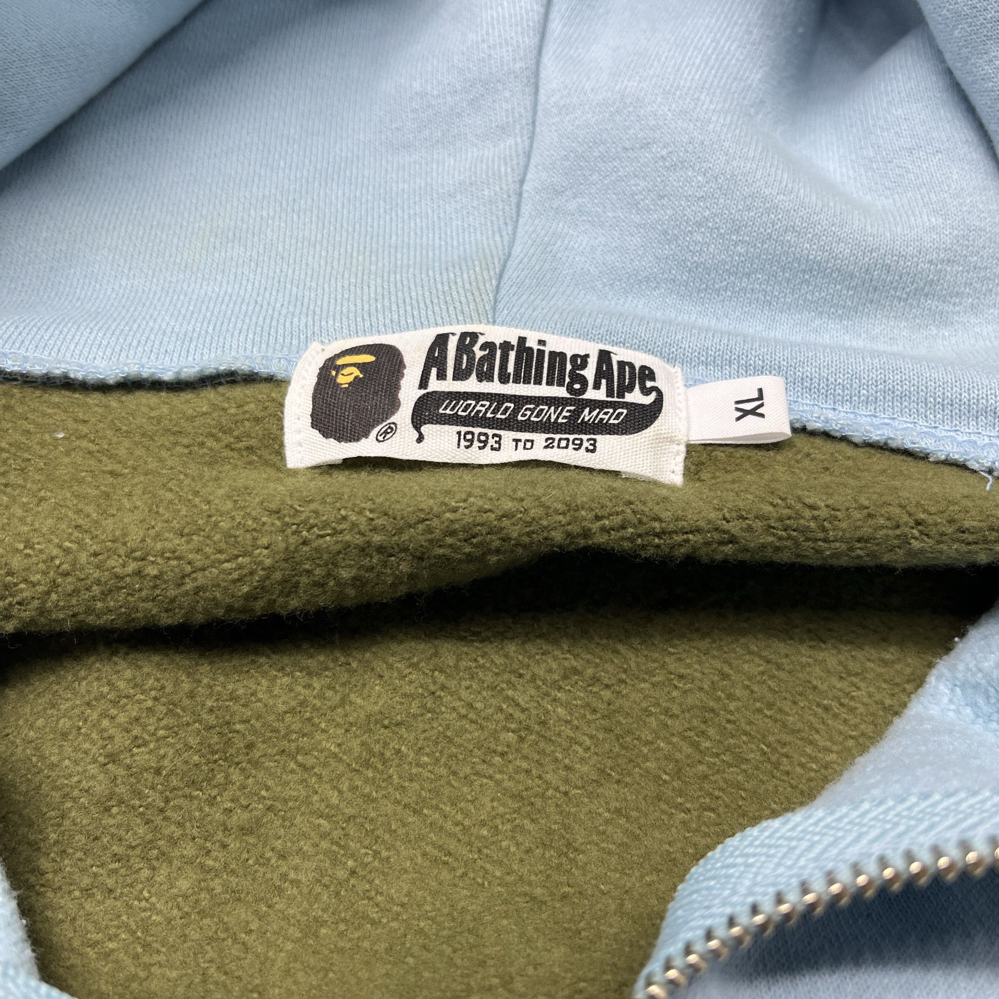 Bape A Bathing Ape Shark Camo Hoodie XL Size US XL / EU 56 / 4 - 3 Thumbnail