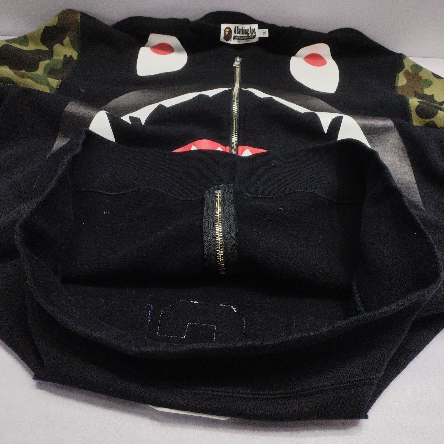 Bape A Bathing Ape Camo Sleeve Shark Sweatshirt XL Size US XL / EU 56 / 4 - 10 Thumbnail