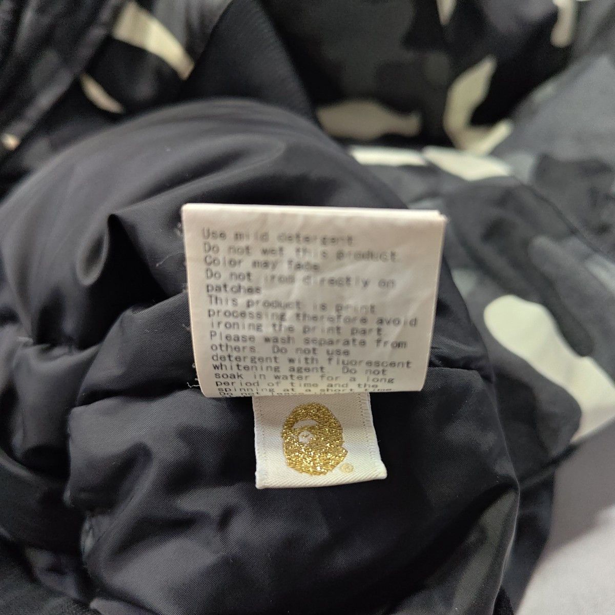 Bape A BATHING APE Camo Down Jacket Size L Size US L / EU 52-54 / 3 - 5 Thumbnail