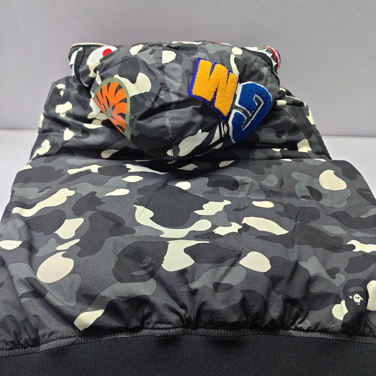 Bape A BATHING APE Camo Down Jacket Size L Size US L / EU 52-54 / 3 - 6 Thumbnail