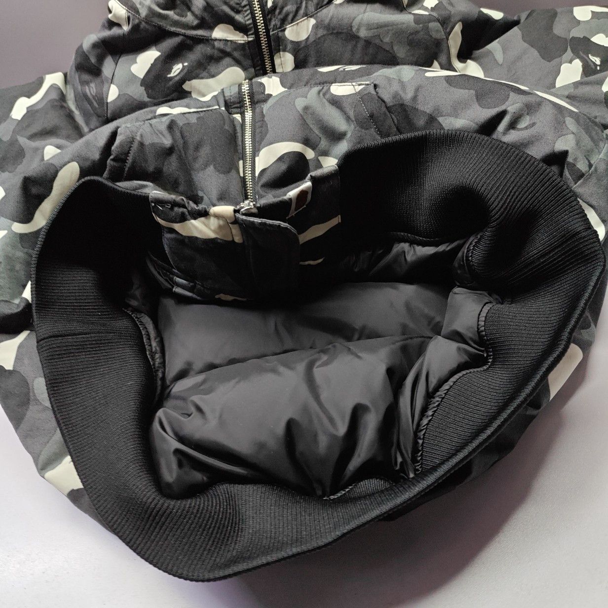 Bape A BATHING APE Camo Down Jacket Size L Size US L / EU 52-54 / 3 - 10 Thumbnail