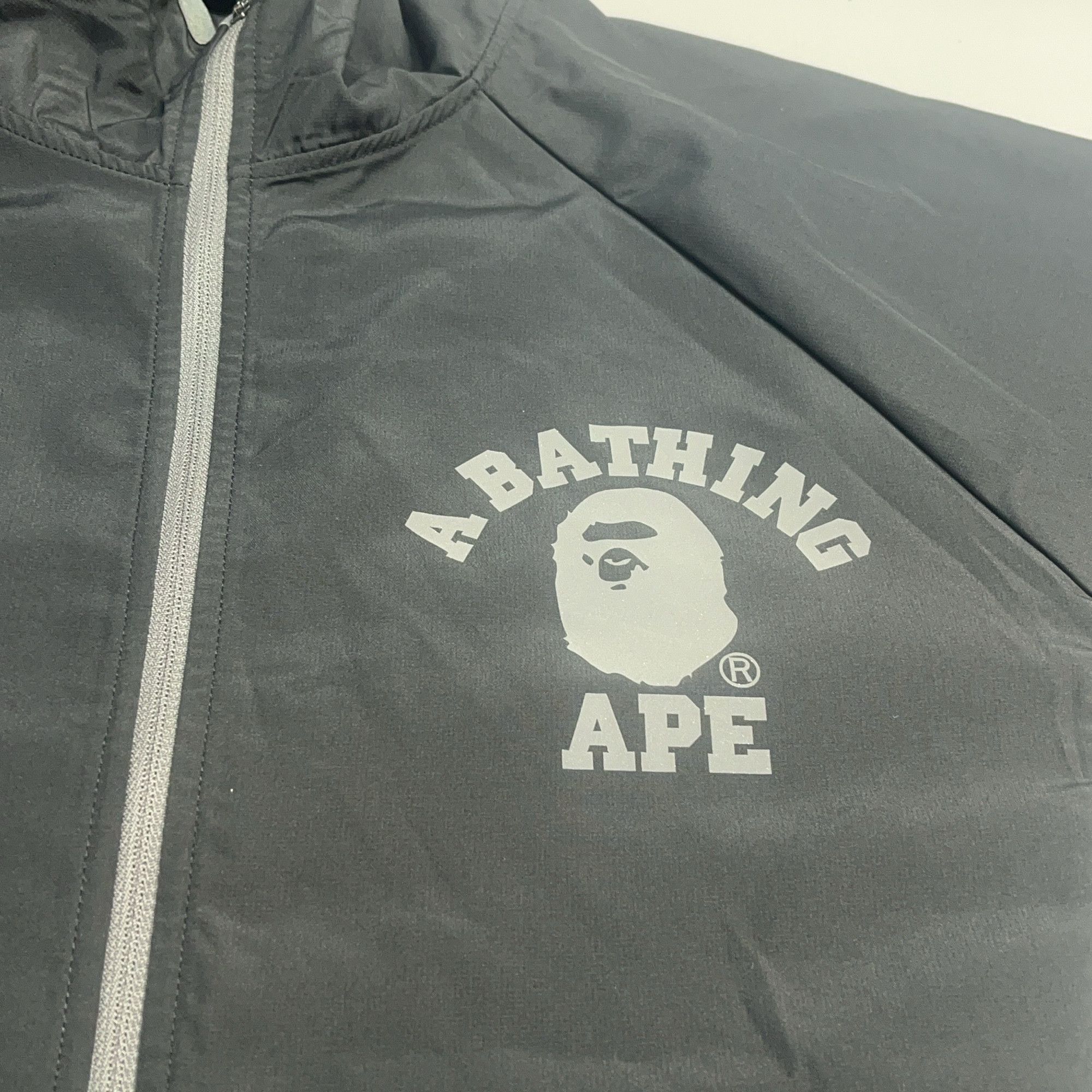 Bape A BATHING APE Logo Colorblock Windbreaker Size L Size US L / EU 52-54 / 3 - 7 Thumbnail
