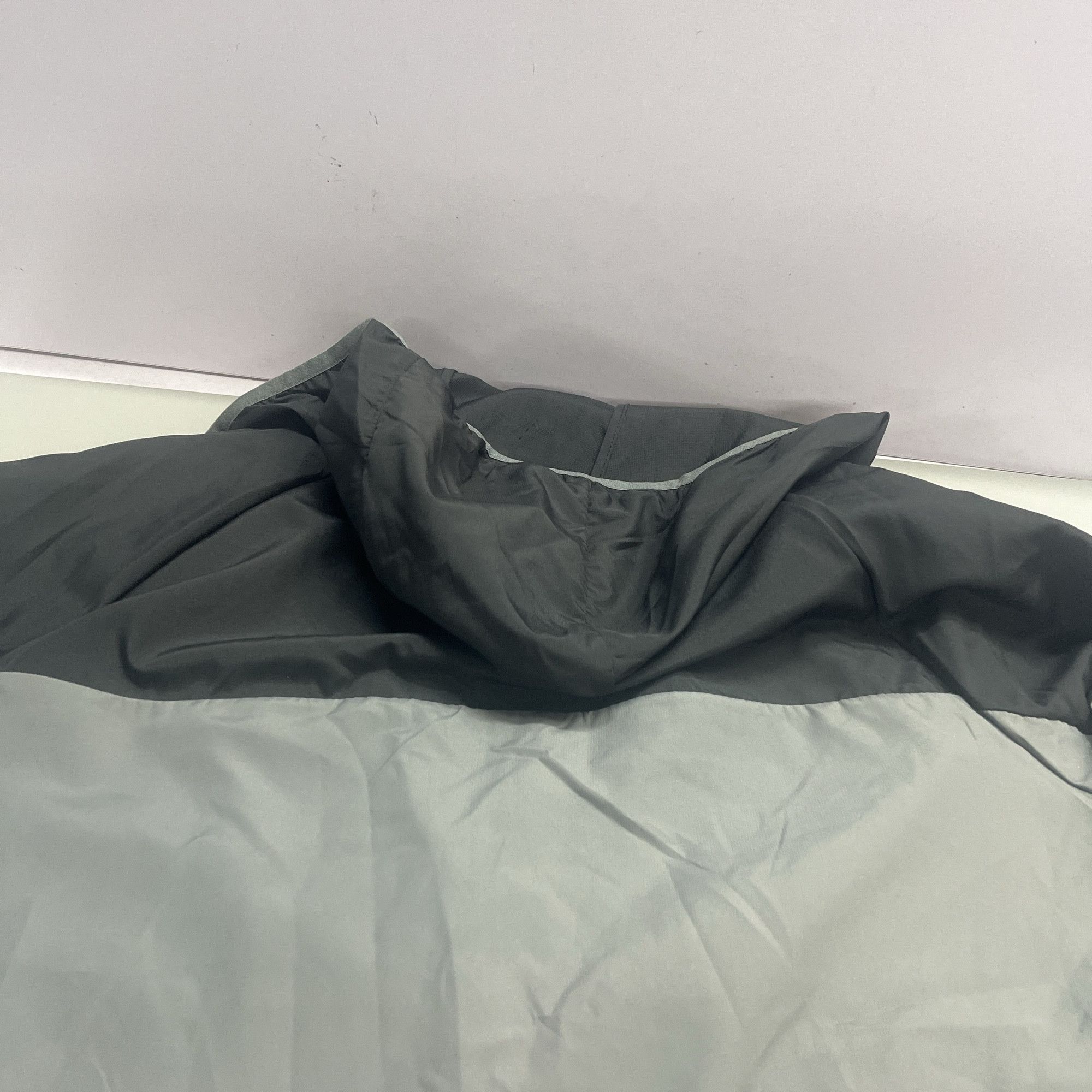 Bape A BATHING APE Logo Colorblock Windbreaker Size L Size US L / EU 52-54 / 3 - 5 Thumbnail