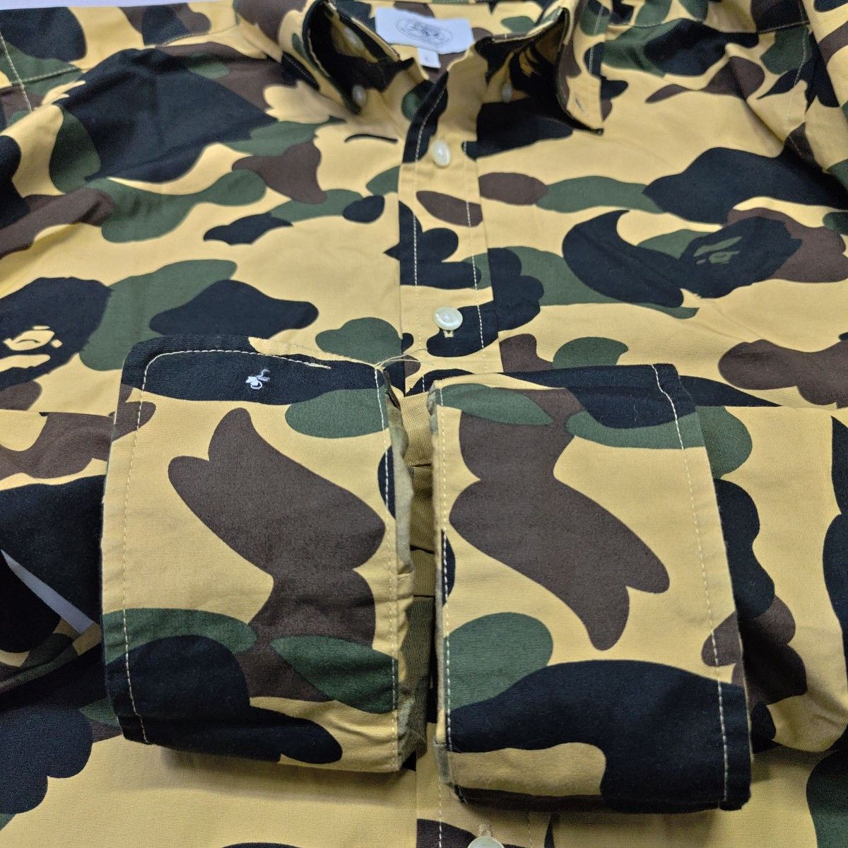 Bape A Bathing Ape Camo Logo Button Up Shirt Size L Size US L / EU 52-54 / 3 - 8 Thumbnail