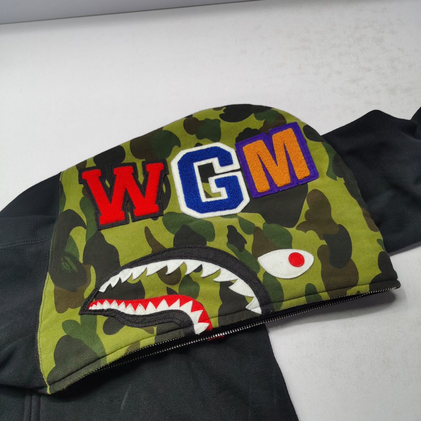 Bape A Bathing Ape Camo Shark Full Zip Hoodie Size M Size US M / EU 48-50 / 2 - 6 Thumbnail
