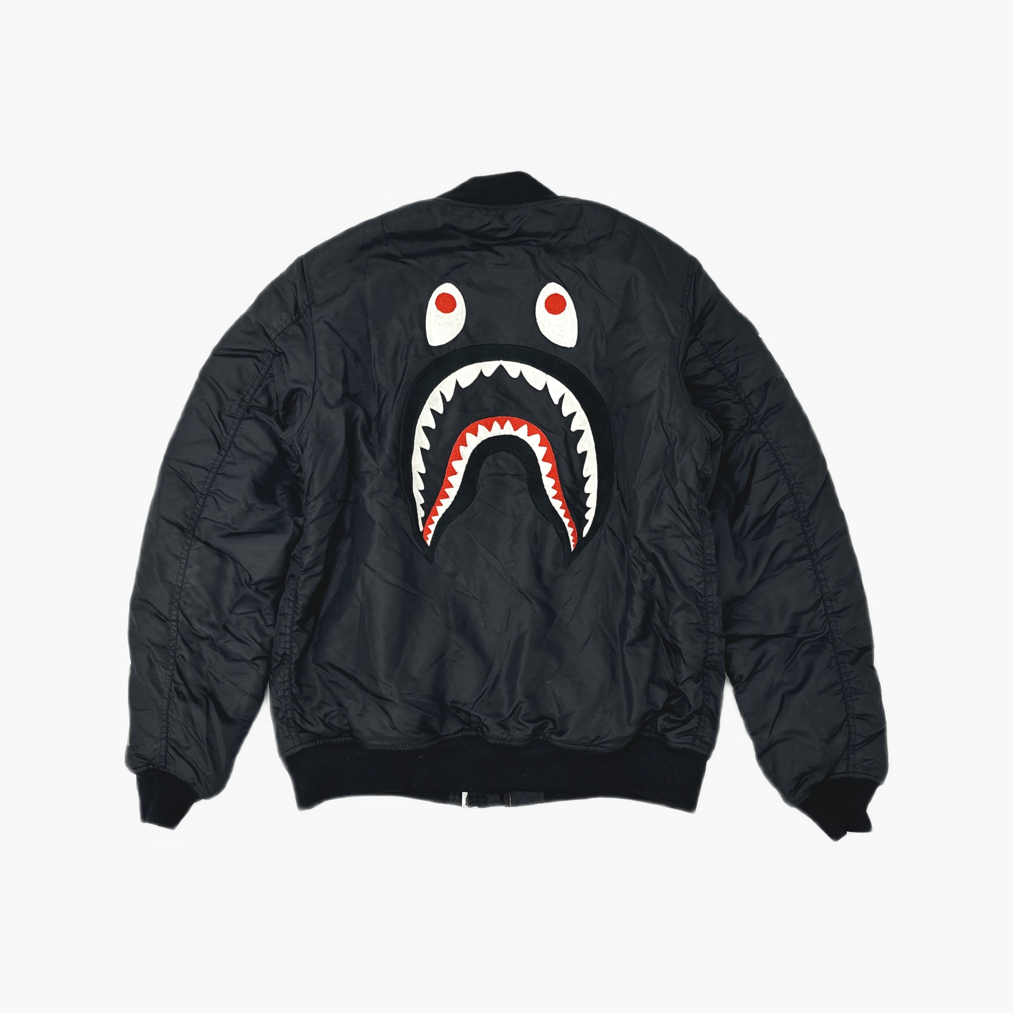 Bape A BATHING APE Shark Graphic Bomber Jacket XL Size US XL / EU 56 / 4 - 2 Thumbnail