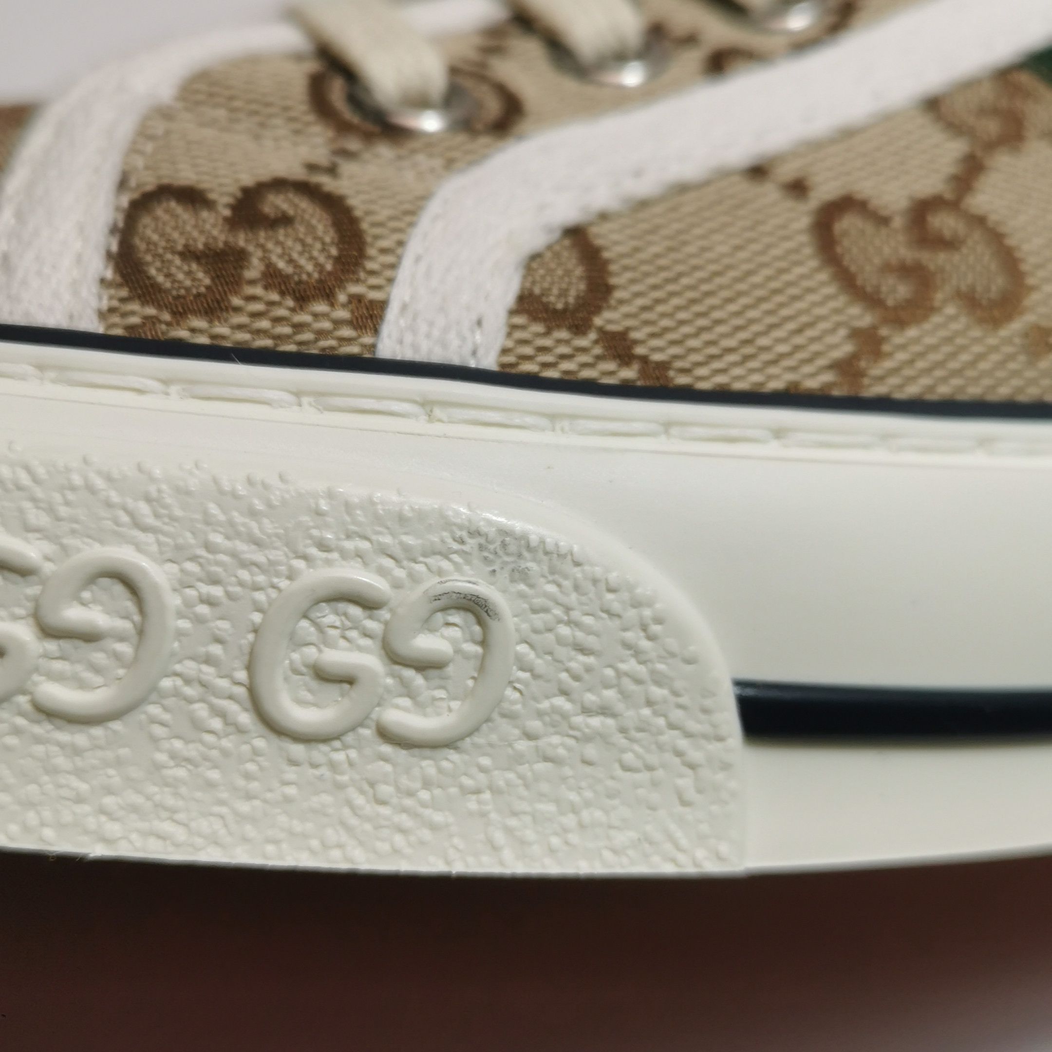 Gucci Gucci Men 10 Lowtop Sneakers Size US 10 / EU 43 - 7 Thumbnail
