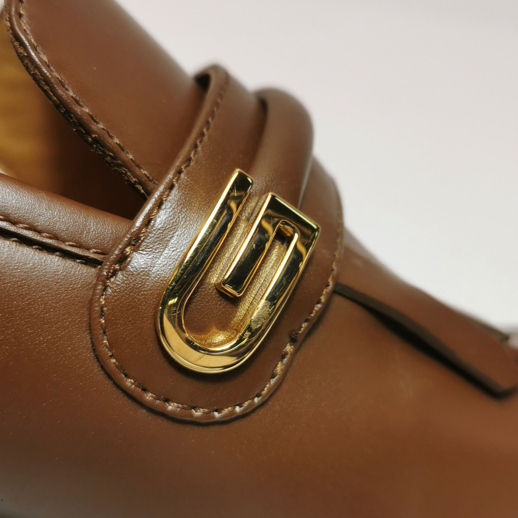 Gucci Gucci Men 7 Leather Size US 7 / EU 40 - 8 Thumbnail