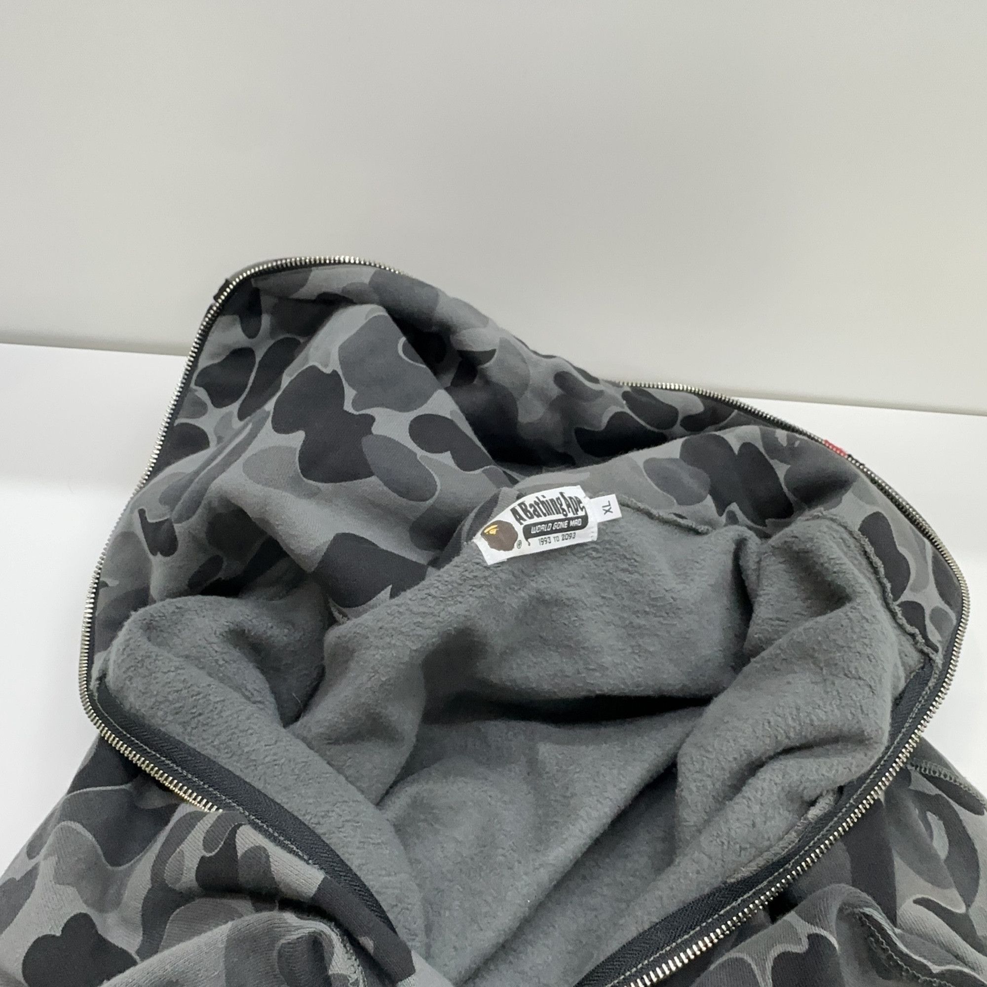 Bape A BATHING APE Shark Camo Hoodie Size XL Size US XL / EU 56 / 4 - 8 Thumbnail