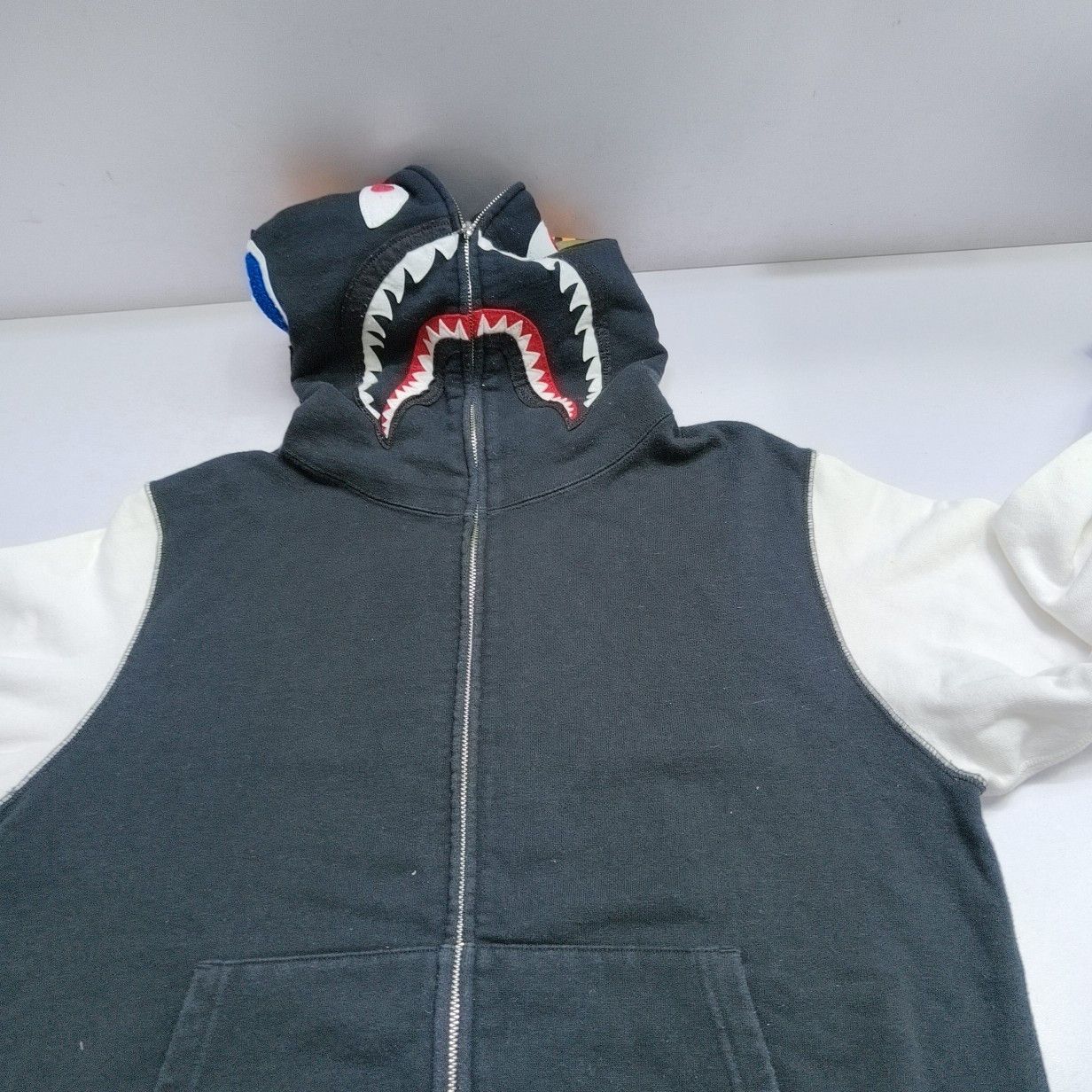 Bape BAPE Colorblock Shark Full-Zip Hoodie Size L Size US L / EU 52-54 / 3 - 16 Thumbnail