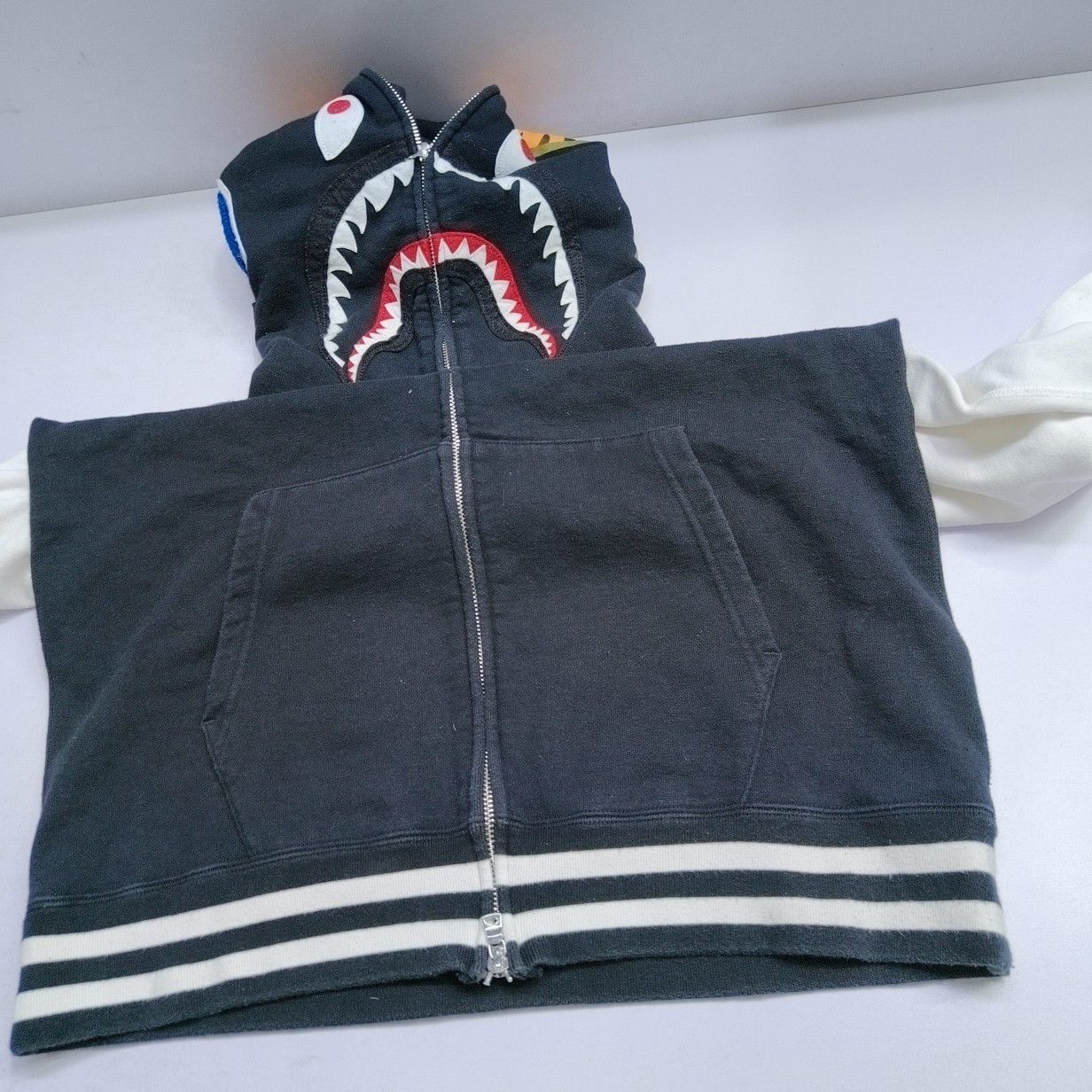 Bape BAPE Colorblock Shark Full-Zip Hoodie Size L Size US L / EU 52-54 / 3 - 17 Thumbnail