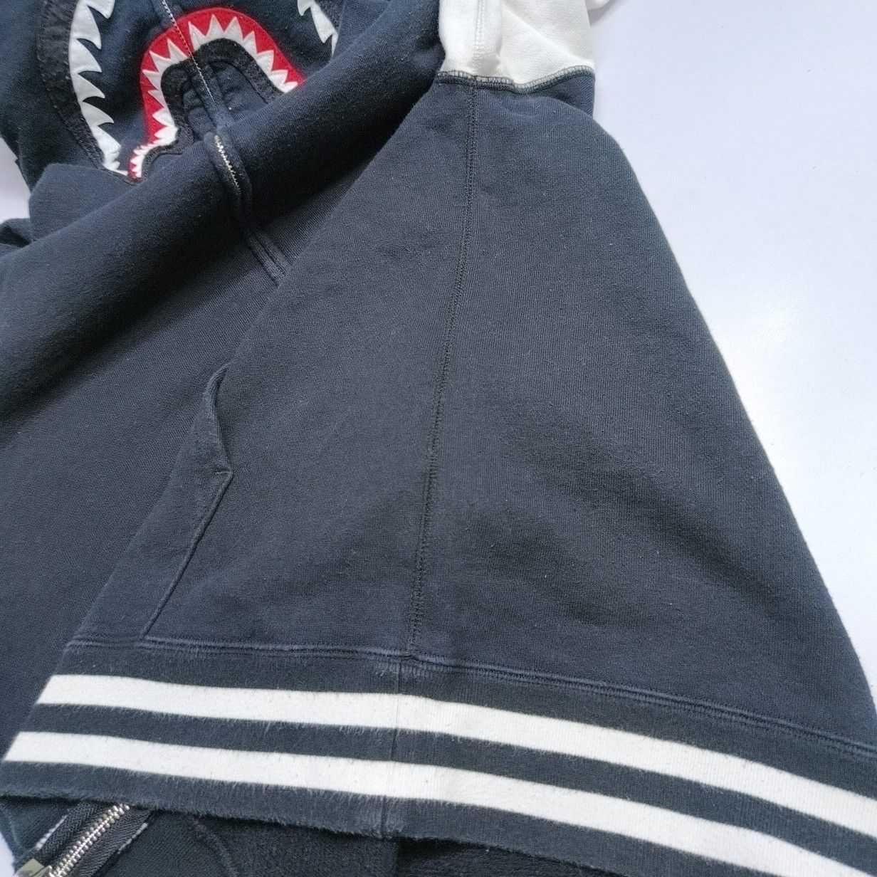Bape BAPE Colorblock Shark Full-Zip Hoodie Size L Size US L / EU 52-54 / 3 - 20 Thumbnail