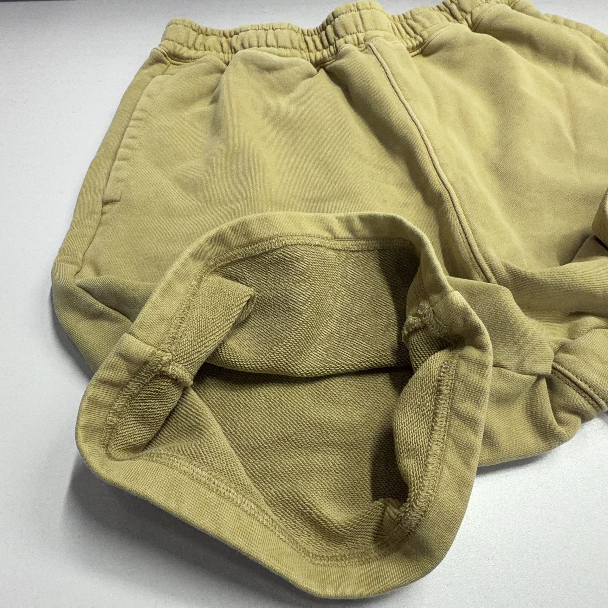 Bape A Bathing Ape Ape Head Logo Shorts Size L Size US 34 / EU 50 - 11 Thumbnail