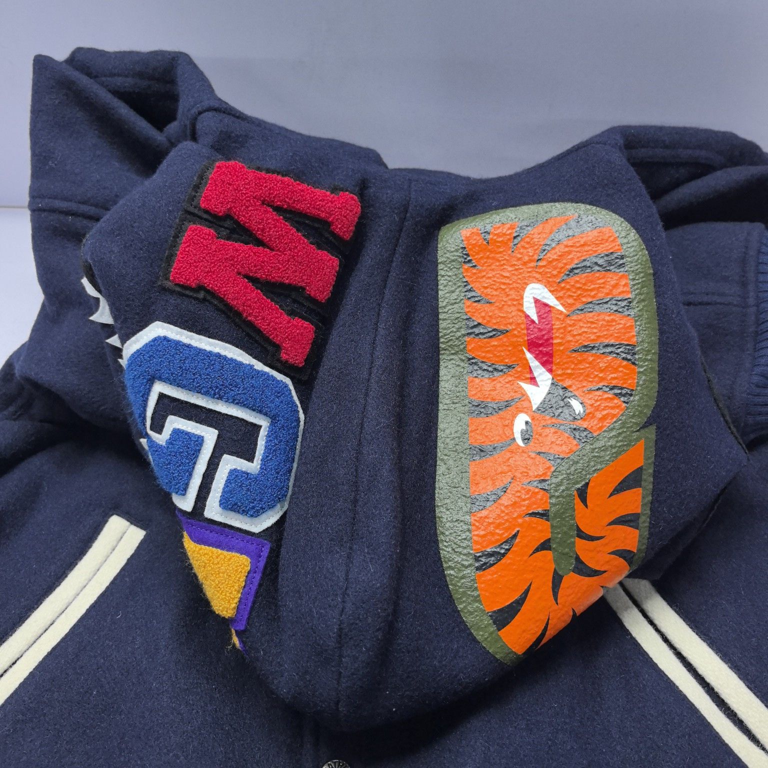 Bape A Bathing Ape Shark Tiger Wool Hooded Jacket Size L Size US L / EU 52-54 / 3 - 15 Thumbnail