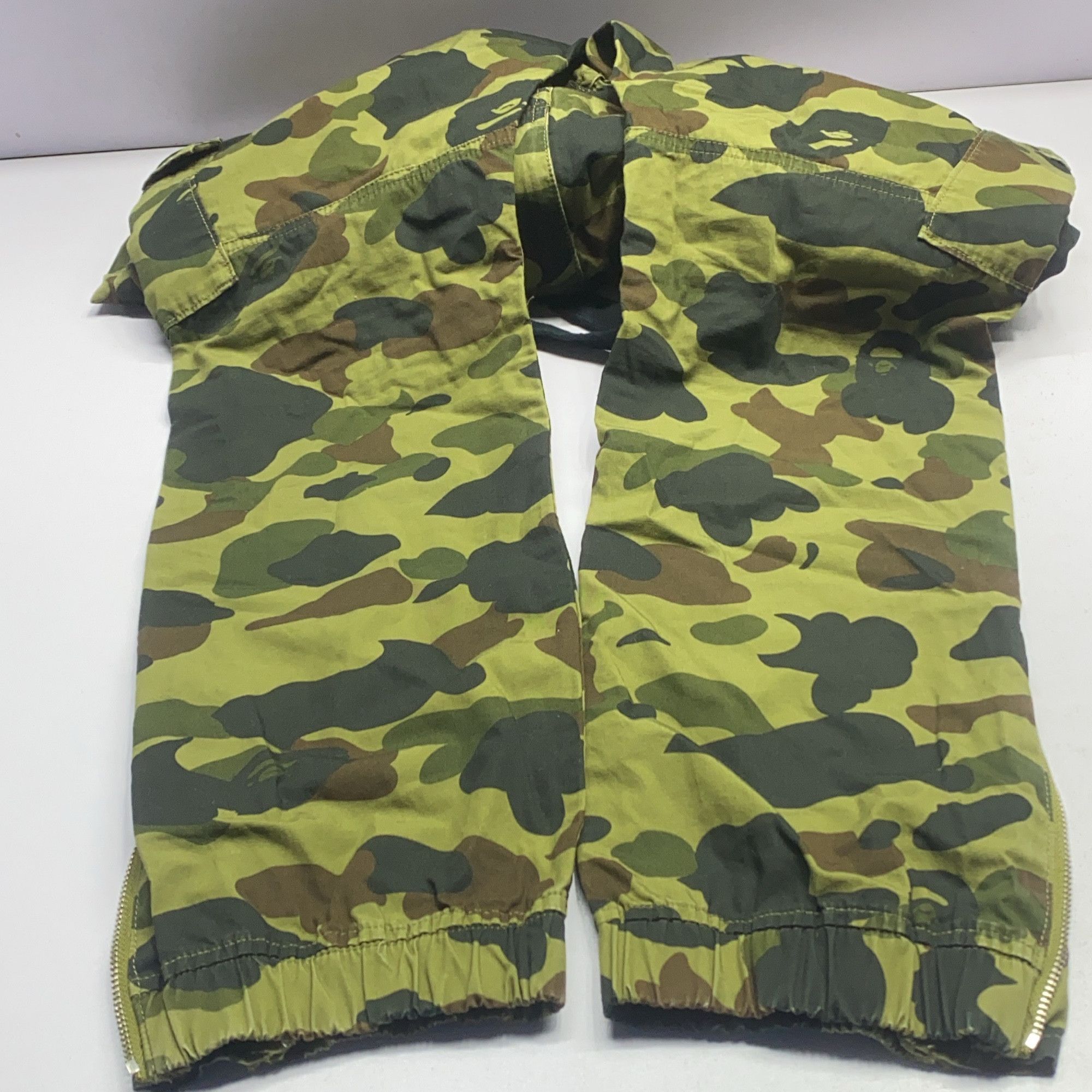 Bape A BATHING APE Camo Cargo Joggers Size M Size US 32 / EU 48 - 14 Thumbnail
