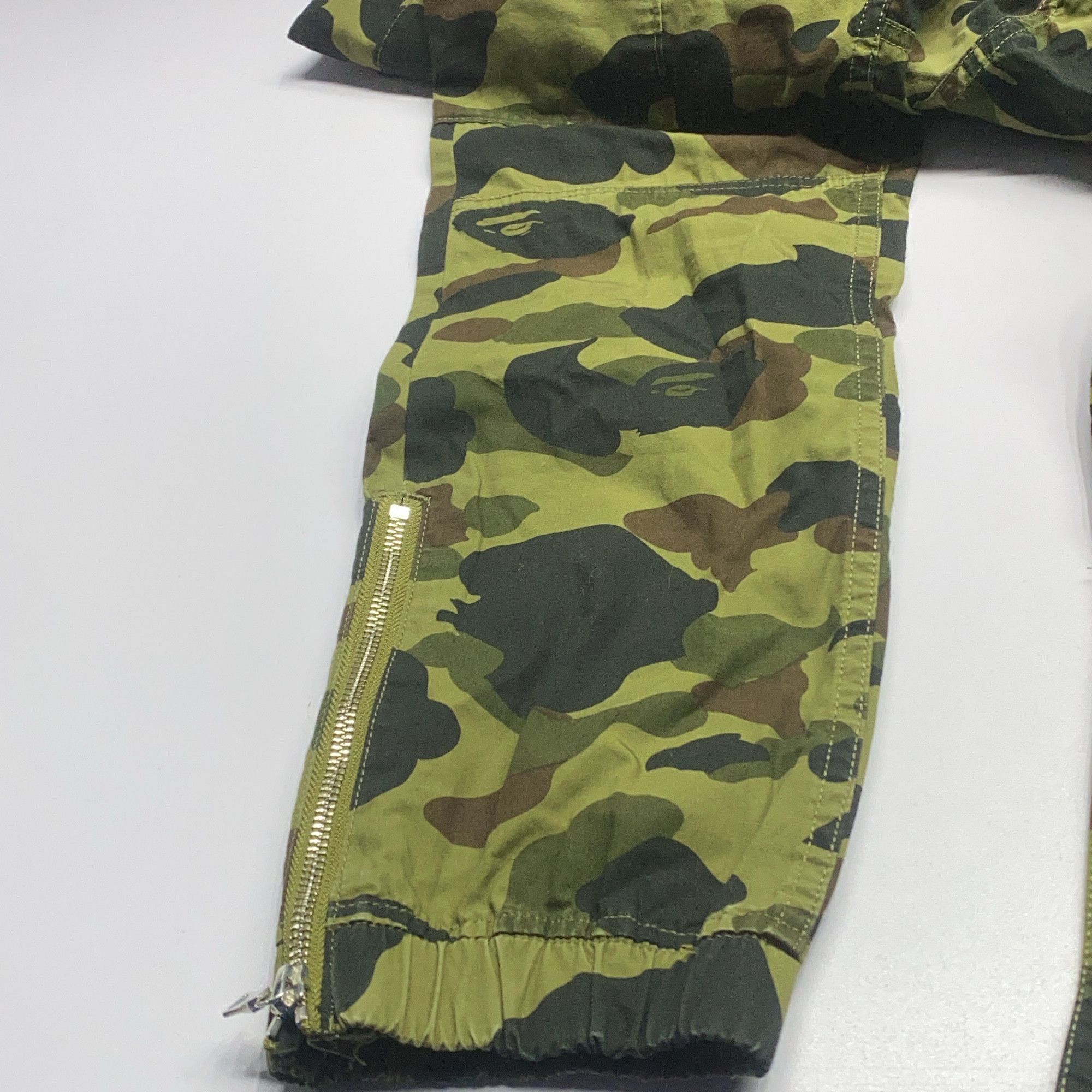 Bape A BATHING APE Camo Cargo Joggers Size M Size US 32 / EU 48 - 9 Thumbnail