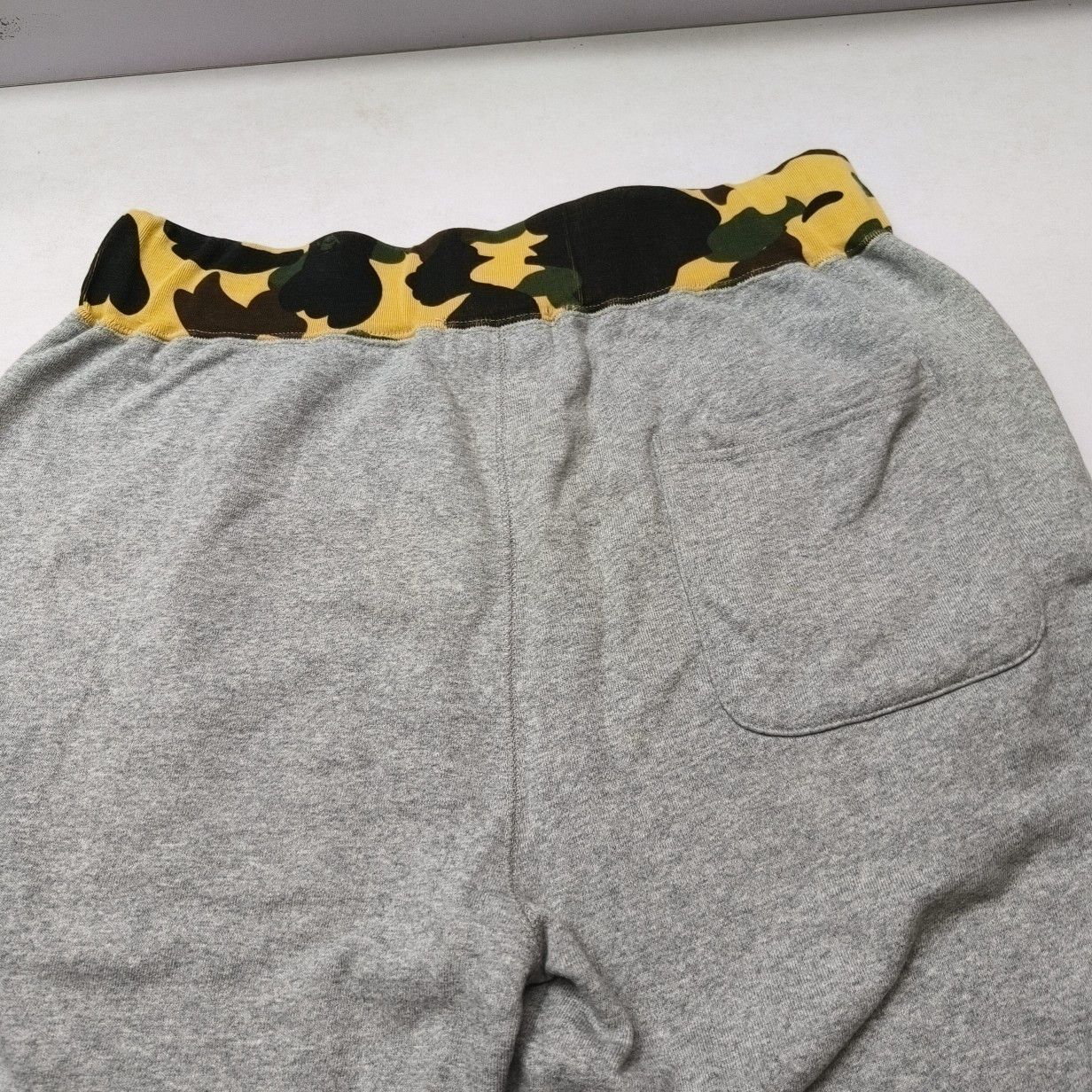 Bape A BATHING APE Camo Waistband Shorts Size L Size US 34 / EU 50 - 10 Thumbnail
