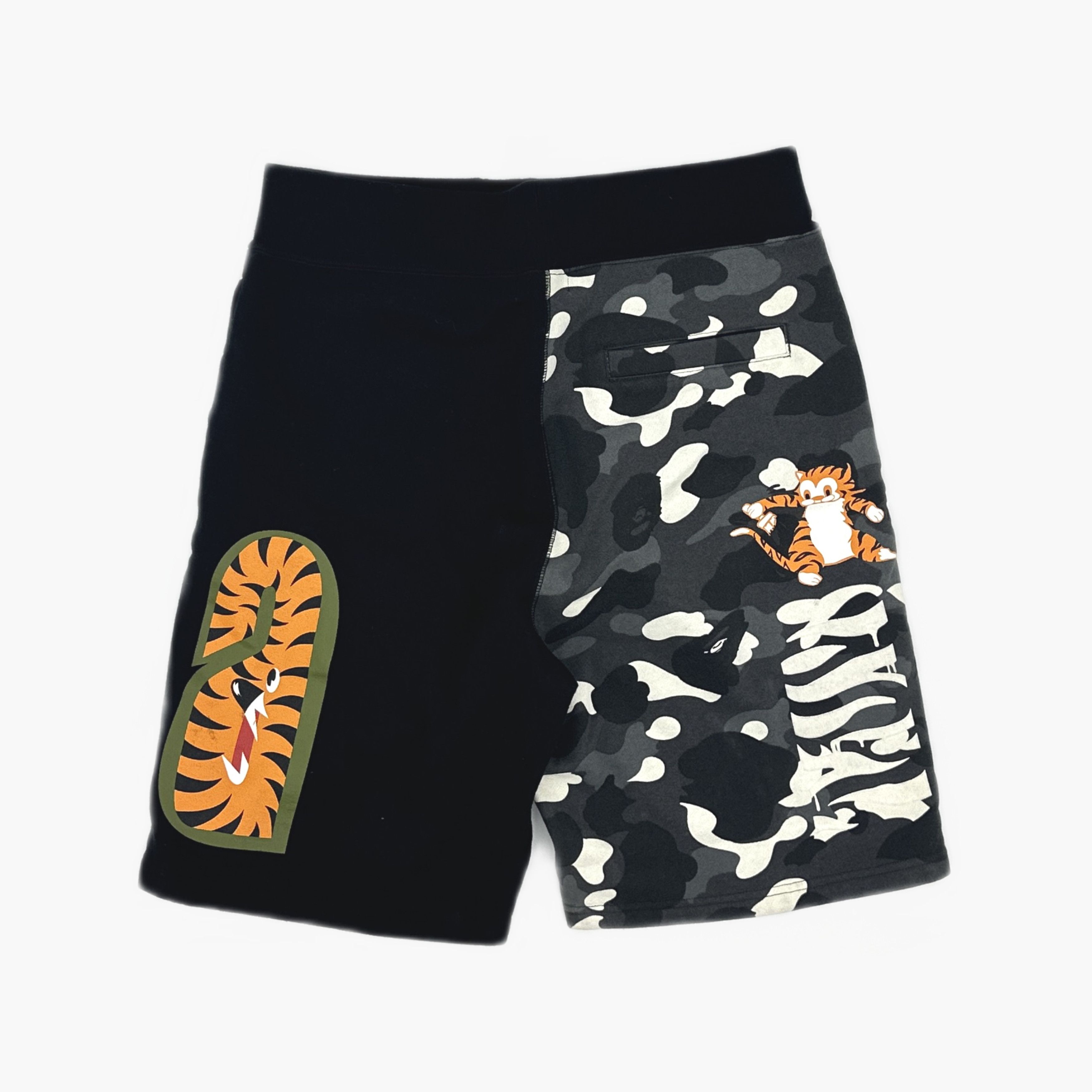 Bape A Bathing Ape Tiger Shark Camo Shorts XL Size US 36 / EU 52 - 2 Thumbnail