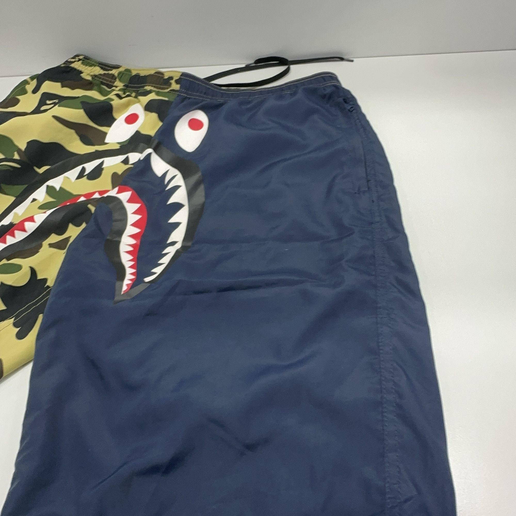 Bape A Bathing Ape Shark Colorblock Shorts XXL Size US 38 / EU 54 - 7 Thumbnail